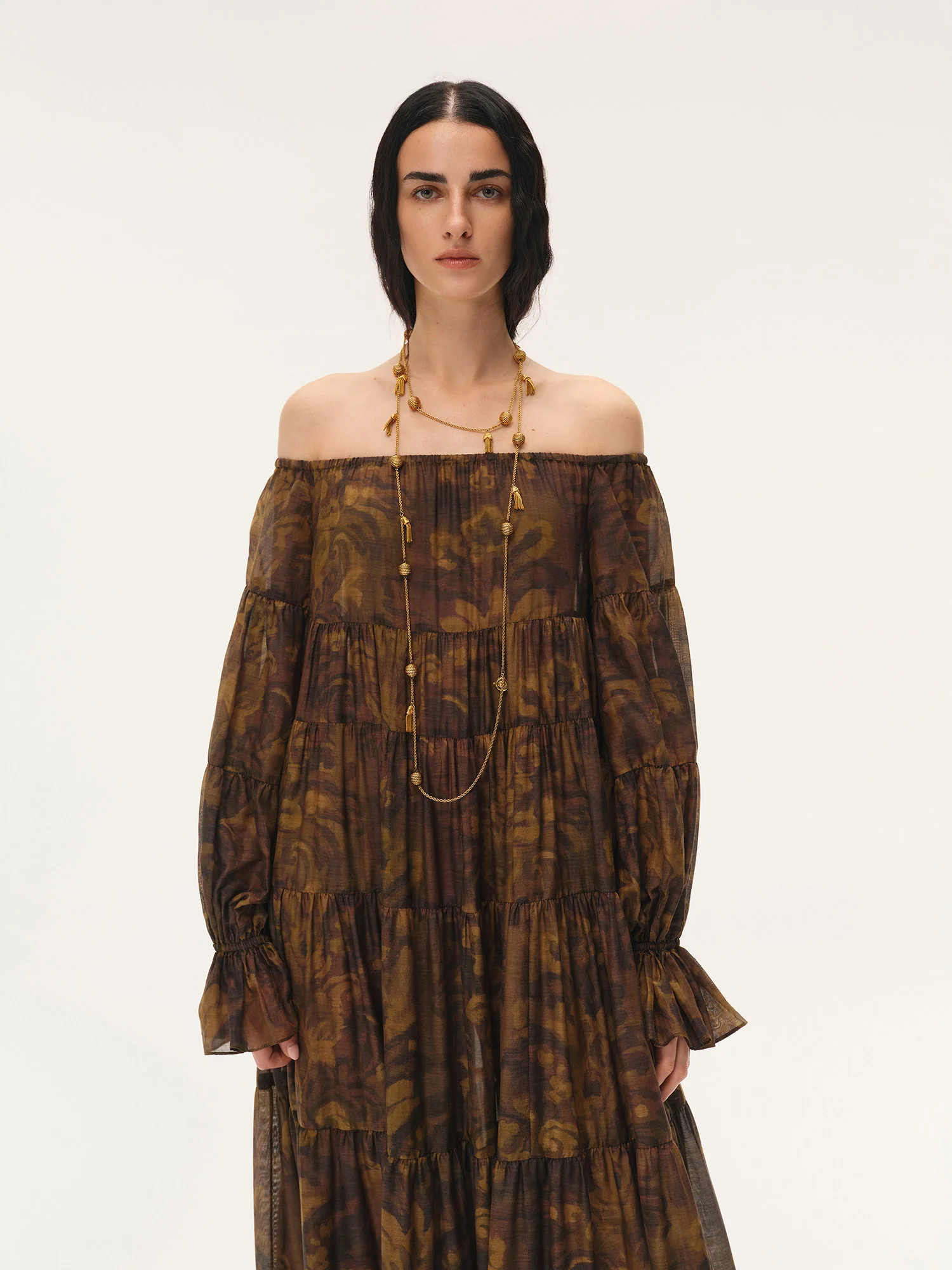 INTO THE EAST Spring/Summer 2026: Acanthus Oil Paint Long-Sleeved Loose-Fitting Tower Dress ITE-E1JBSSDS21007BR-CZ (Tea Brown) - Image 13