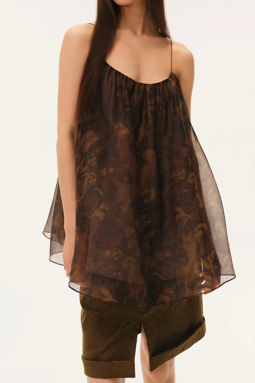 INTO THE EAST Spring/Summer 2026: Acanthus Oil Paint Organza Camisole Top ITE-E1JBSSTP21006-CZ (Tea Brown) - Image 4