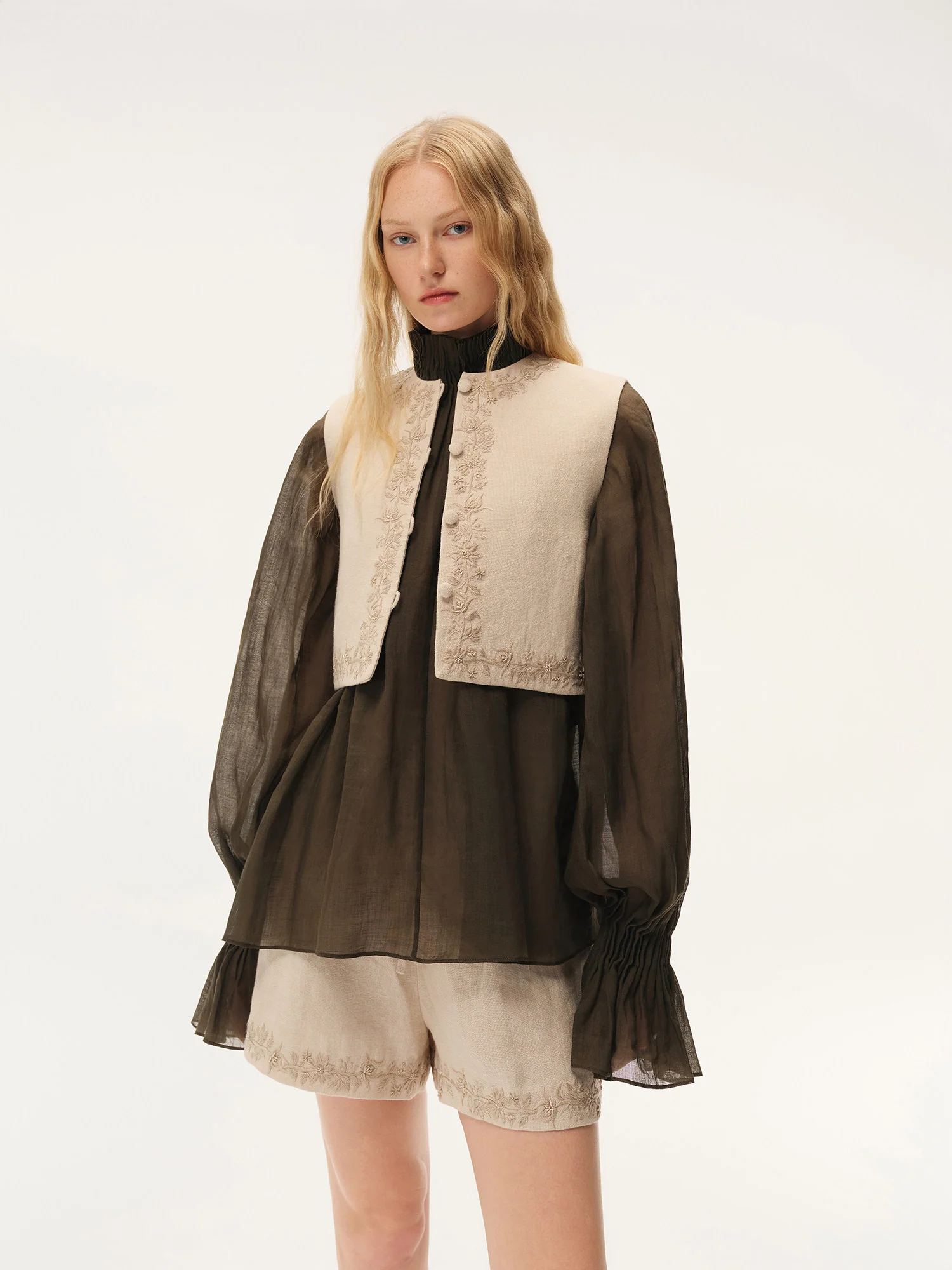 INTO THE EAST Spring/Summer 2026 Sheer Accordion Pleated Turtleneck Shirt ITE-E1JBSSTP20010OL-GLL Olive Green (E1JBSSTP20010CP) - Image 15