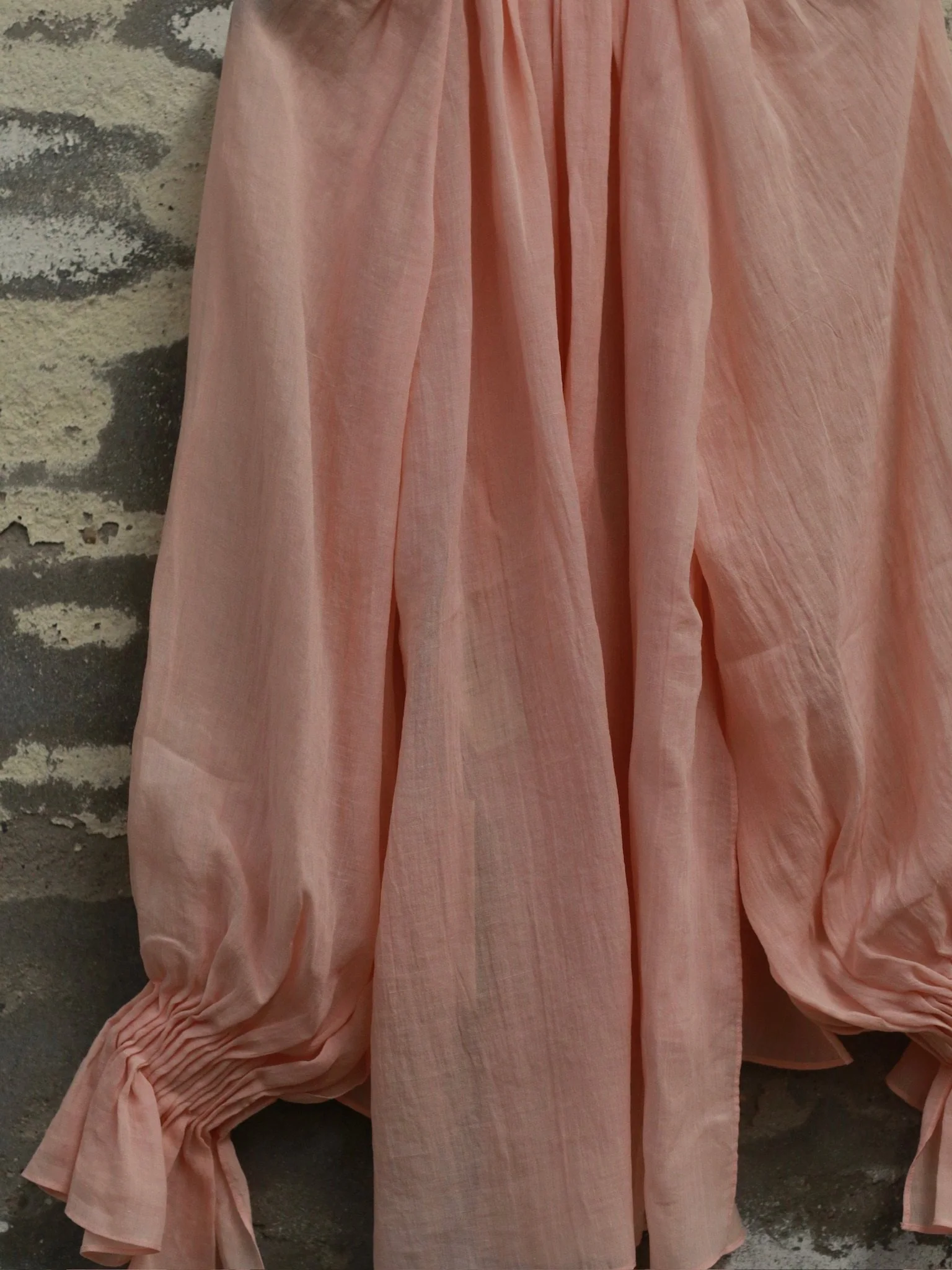 INTO THE EAST Spring/Summer 2026 Sheer Accordion Pleated Turtleneck Shirt ITE-E1JBSSTP20010PK-FEN Pink (E1JBSSTP20010CP) - Image 3
