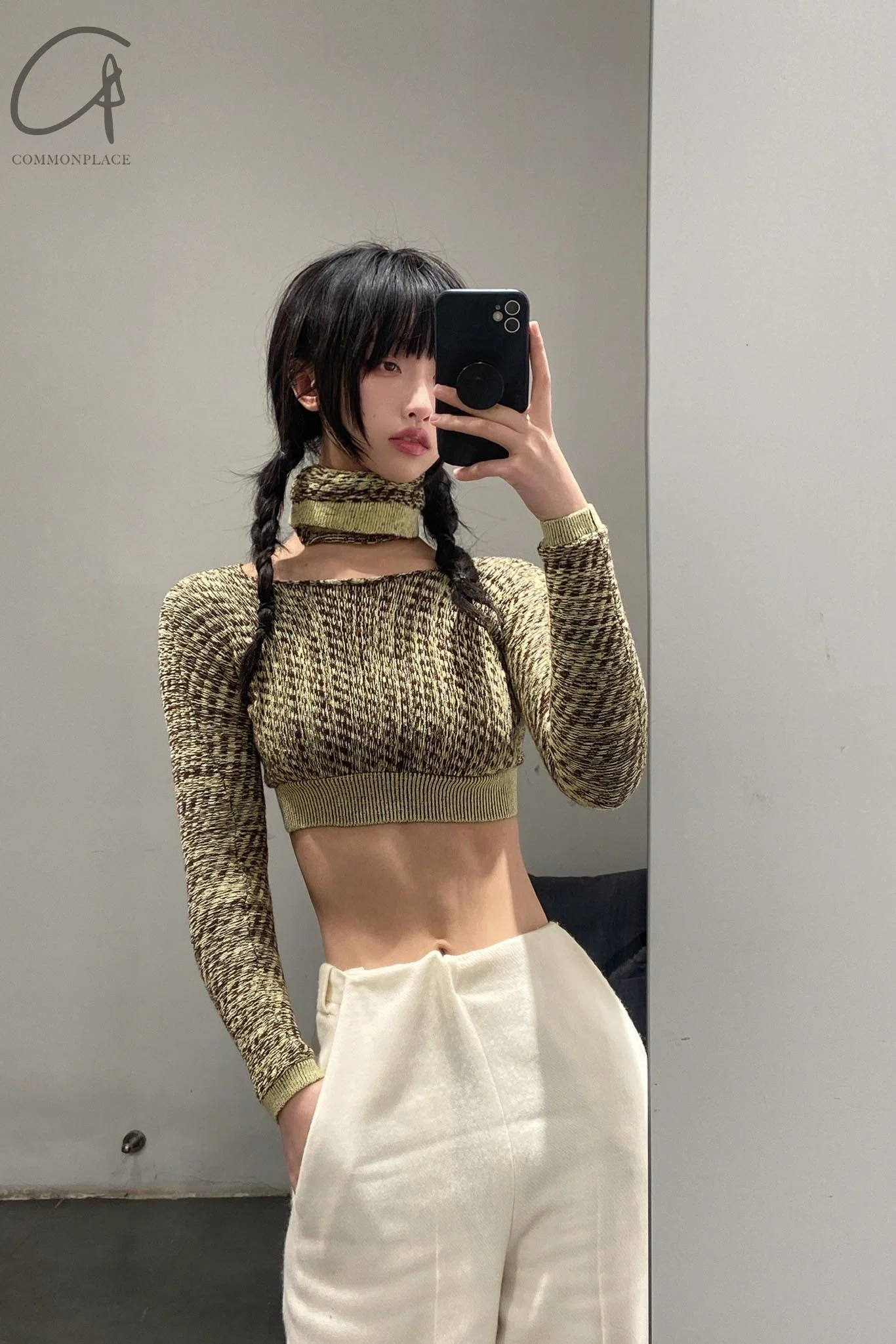 ISA BOULDER Sweater with Warm Scarf AW21SW03 - Image 10