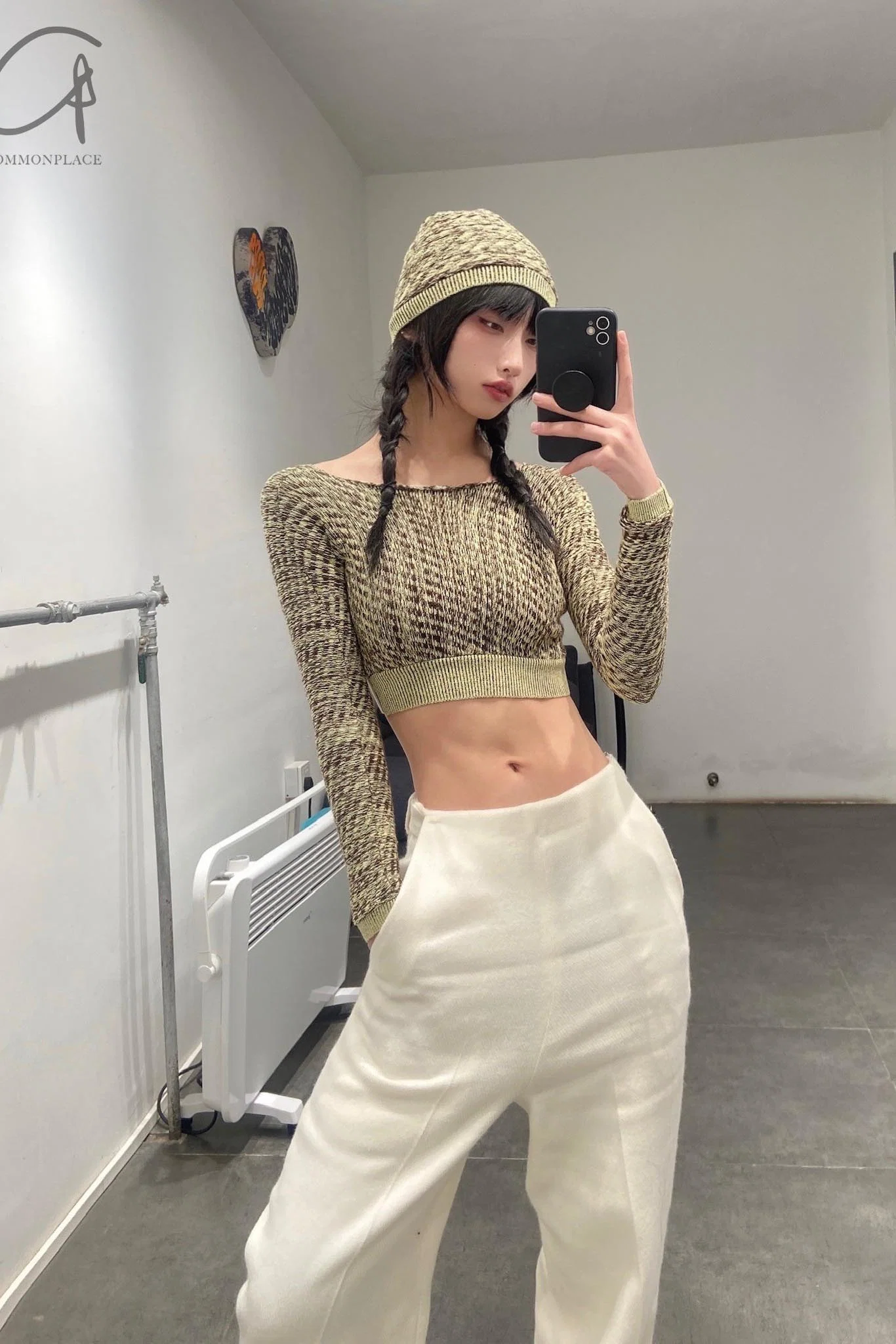 ISA BOULDER Sweater with Warm Scarf AW21SW03 - Image 11