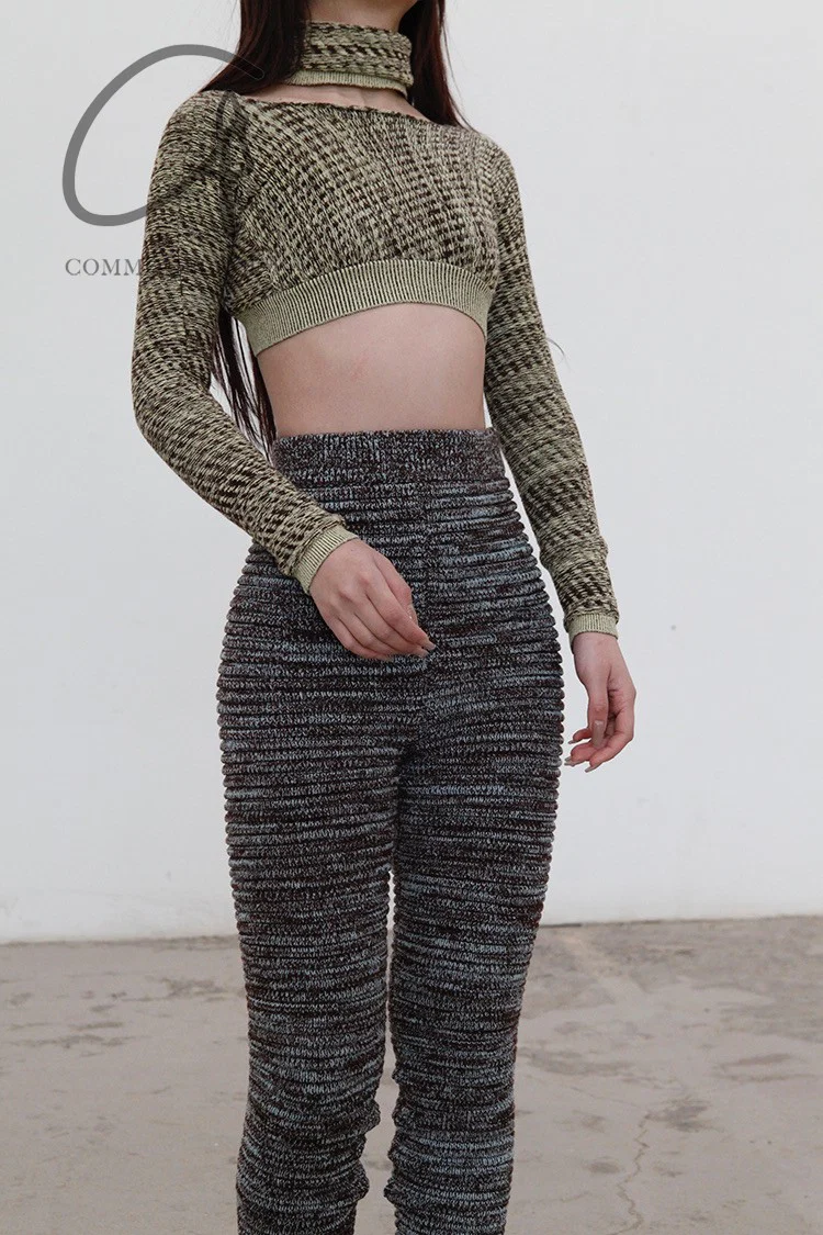ISA BOULDER Sweater with Warm Scarf AW21SW03 - Image 6