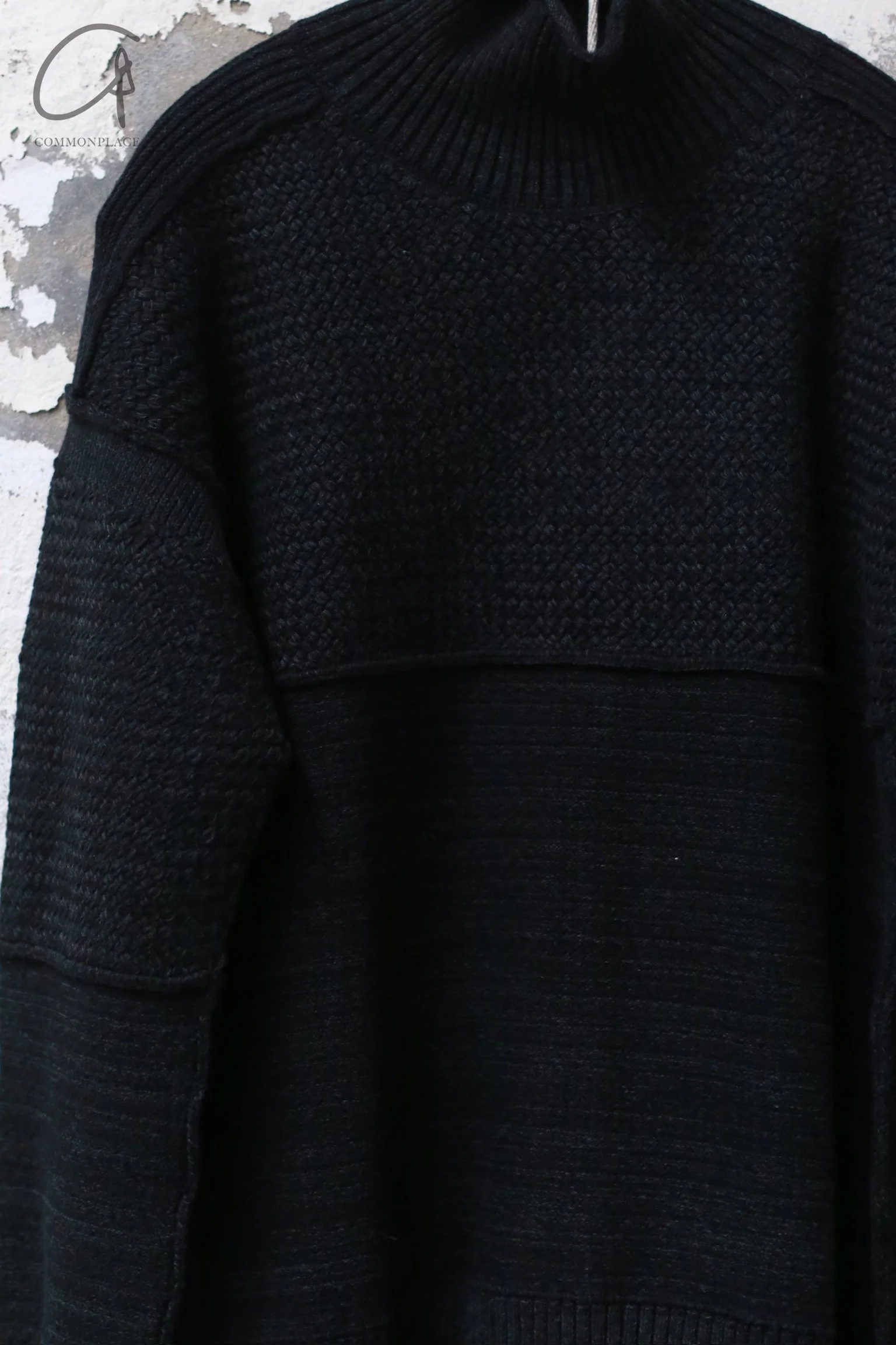 ISĂ“ Devoa x The Viridi-Anne collaboration knitted pullover sweater ISO-IFPO-SSBM-CHARCOAL - Image 2