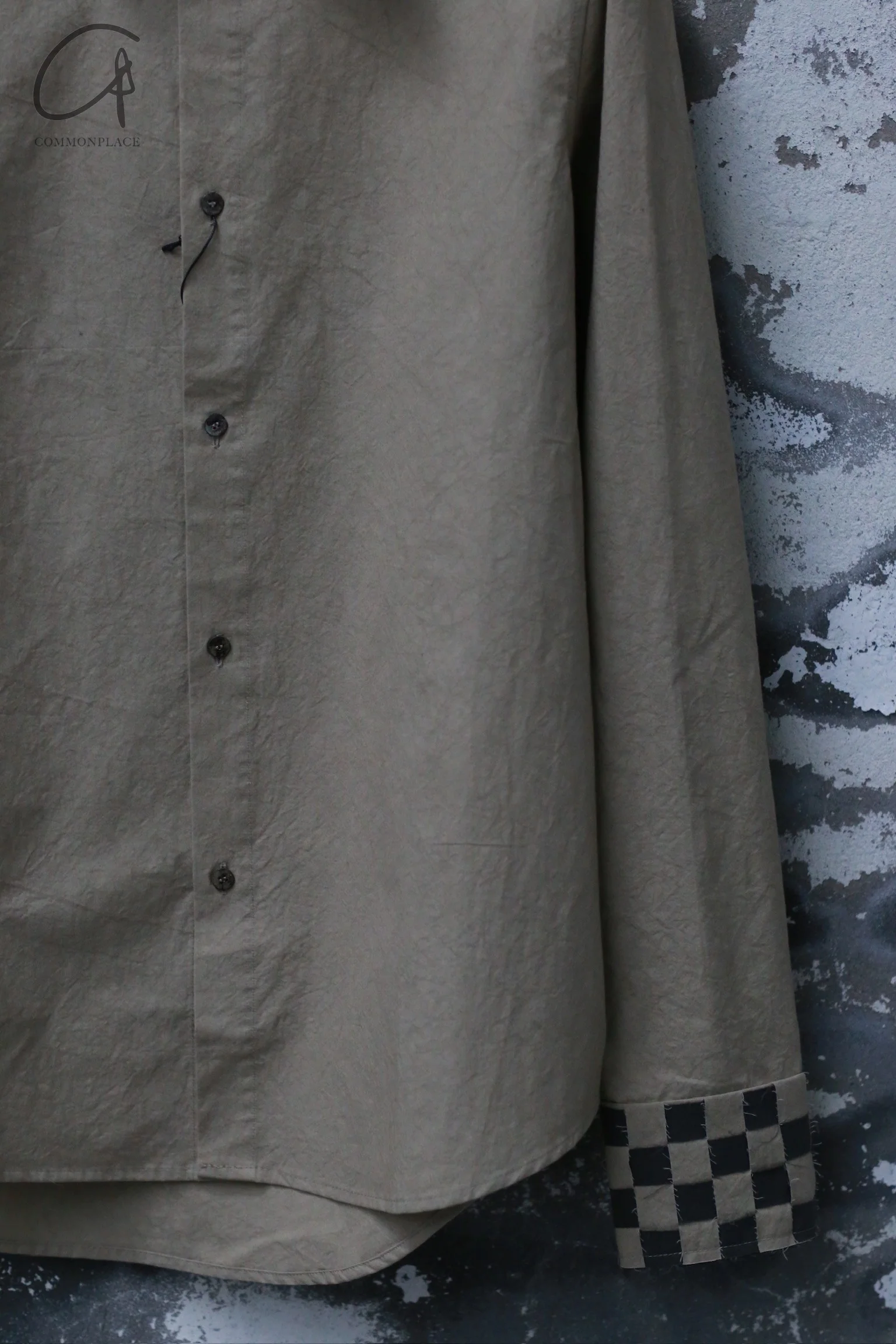 K`ANG 24 Autumn and Winter Unisex Hand-knitted Cuff Oversized Shirt KANG-MW/SHR-004-INT-SHASHENHUI Sand/Dark Gray - Image 6