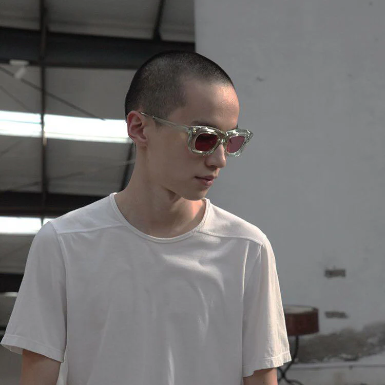 KUBORAUM Berlin Contemporary Art Vision Sunglasses Green Frame Red Lenses Very Light KBM-51-25MT Green - Image 16