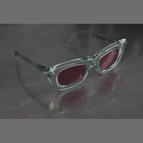 KUBORAUM Berlin Contemporary Art Vision Sunglasses Green Frame Red Lenses Very Light KBM-51-25MT Green - Image 3
