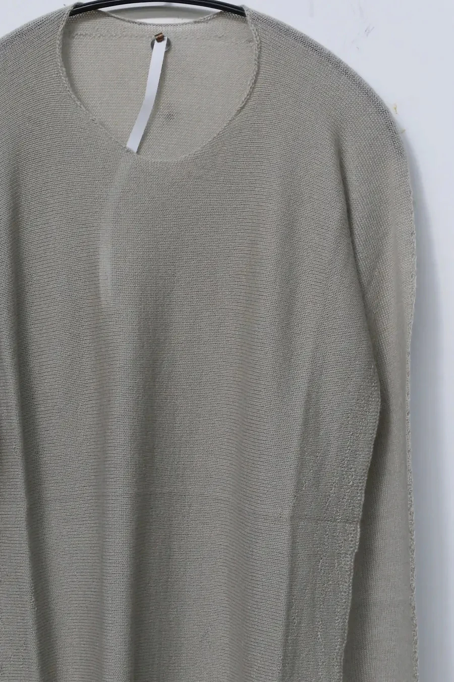 Label Under Construction round neck arched fold sweater YMSW59 DW - Image 2