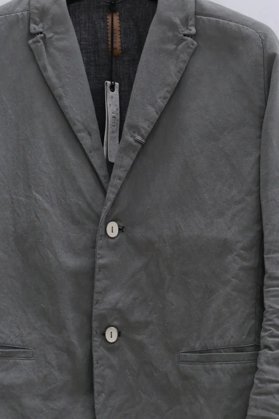 LAYER-0 2 button suit LO-S22-3-5-HUI - Image 3
