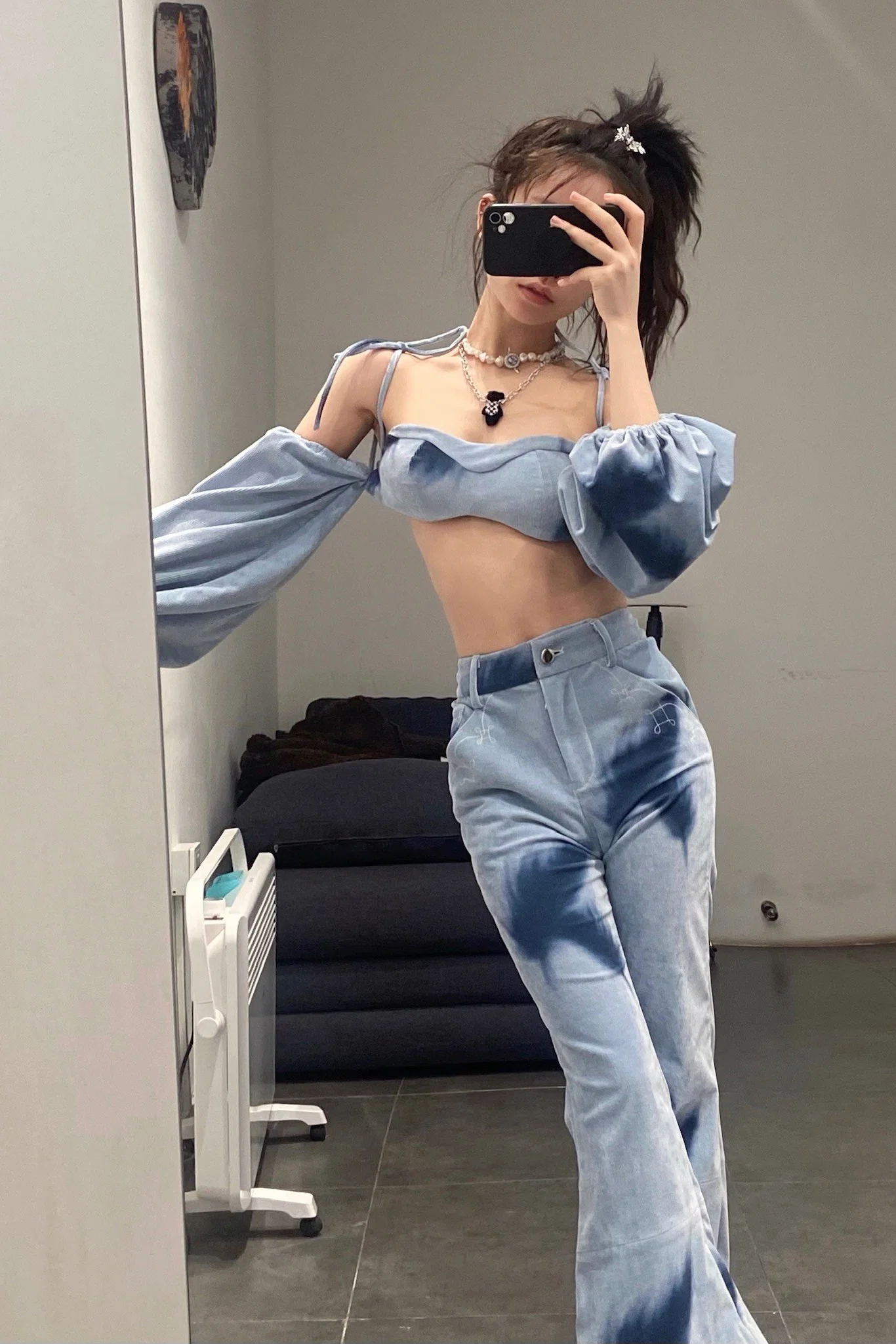 Louis Shengtao Chen Light Blue Feather Corduroy Bra 22SS 2251276 - Image 4