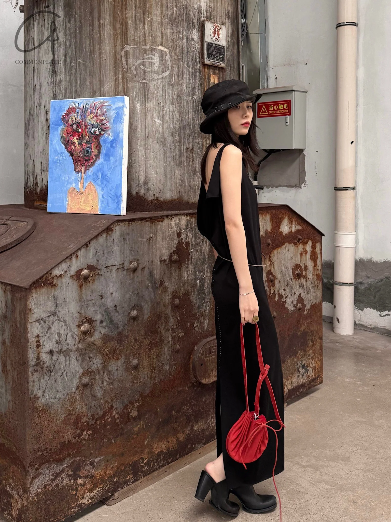 m.a+ Maurizio Amadei V-neck suspender maxi dress MA-D139LL/CM JCL10-HEI Black D139LL/CM JCL10 - Image 12