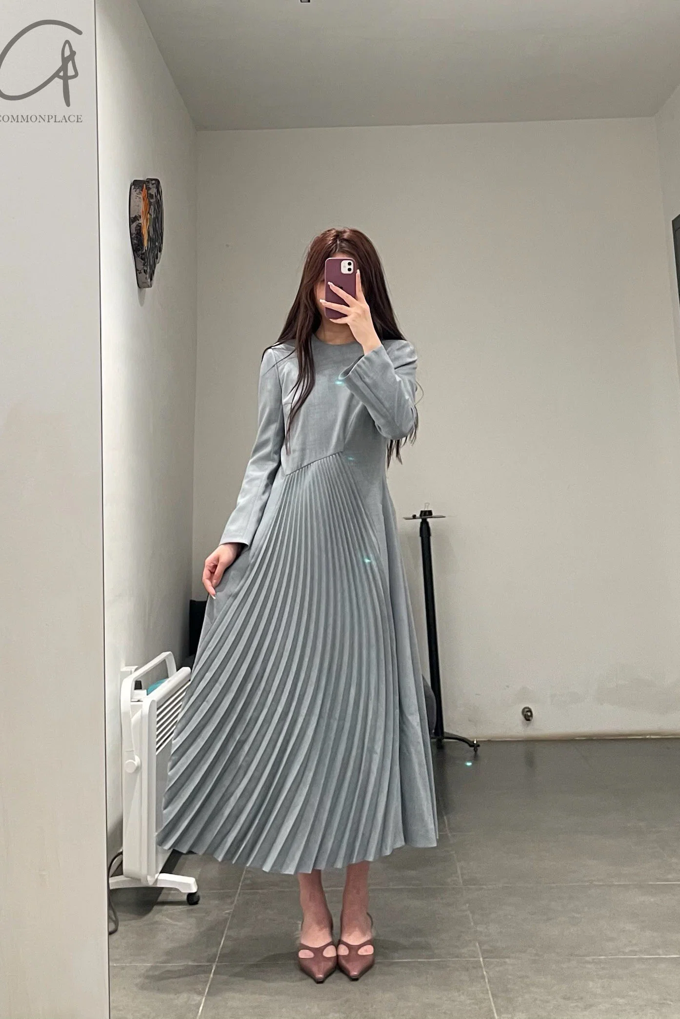 Mame kurogouchi curved ruffle dress Japan MAME-MM21FW DR019-HUI Grey - Image 5