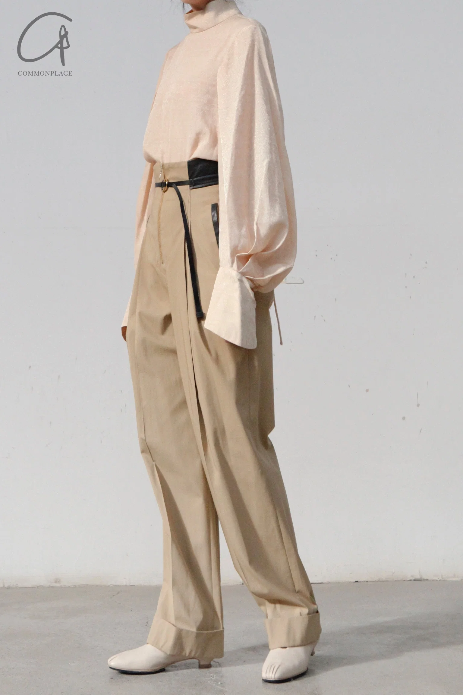 mame kurogouchi high waist chinos MM21PF-PT705 - Image 2