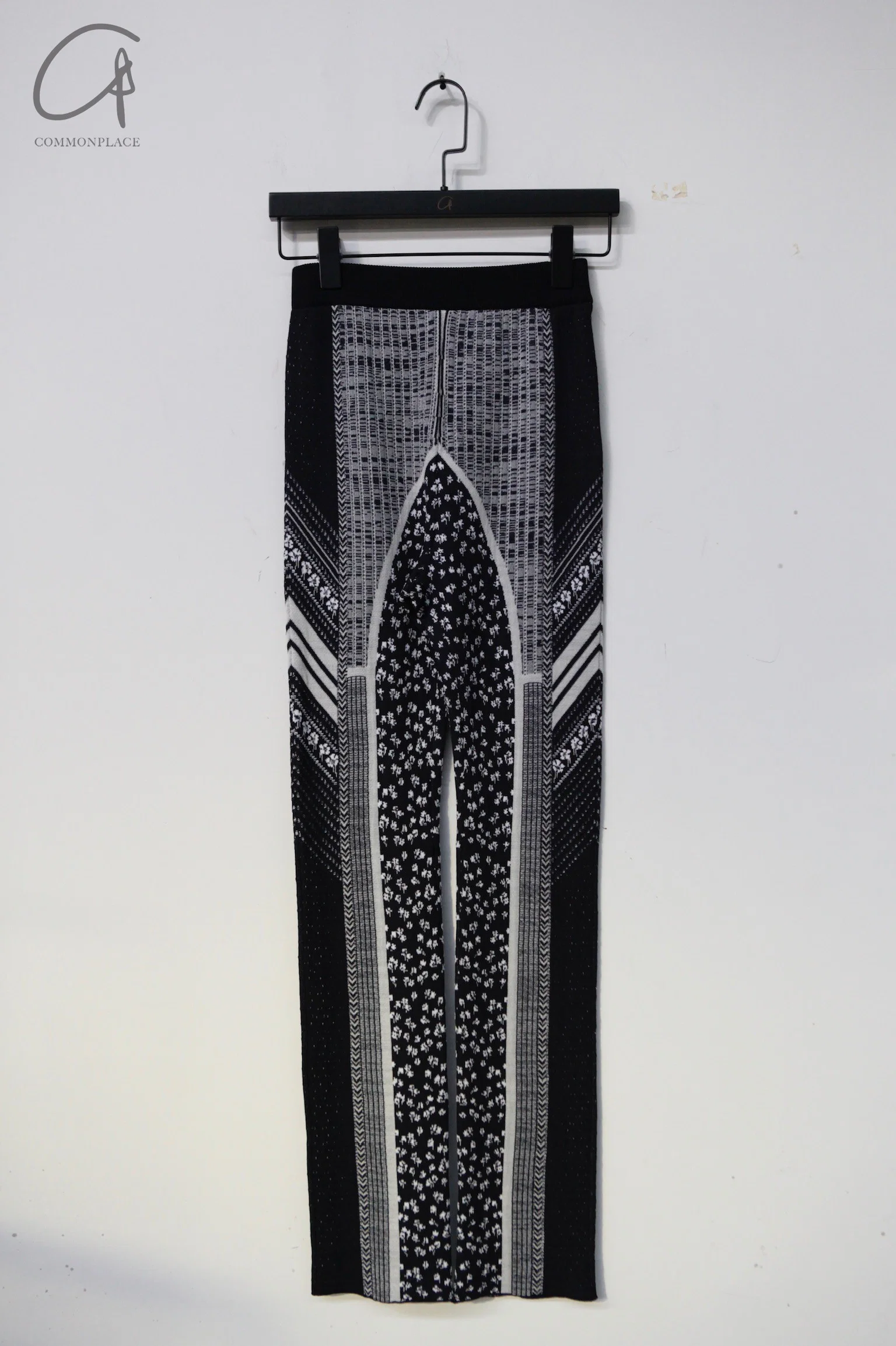 Mame kurogouchi osmanthus pattern jacquard knitted casual pants MM21FW KN046 - Image 8