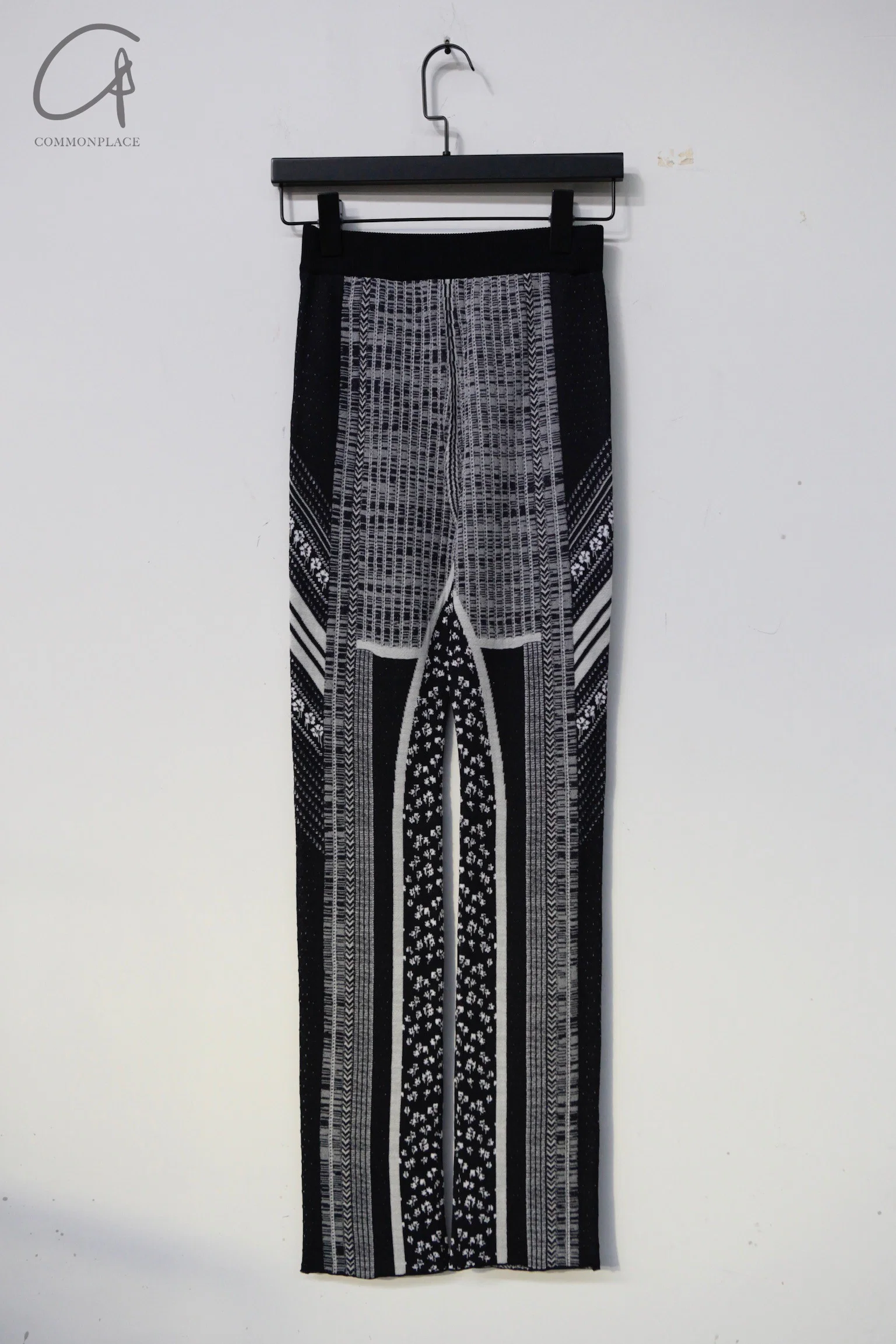 Mame kurogouchi osmanthus pattern jacquard knitted casual pants MM21FW KN046 - Image 9