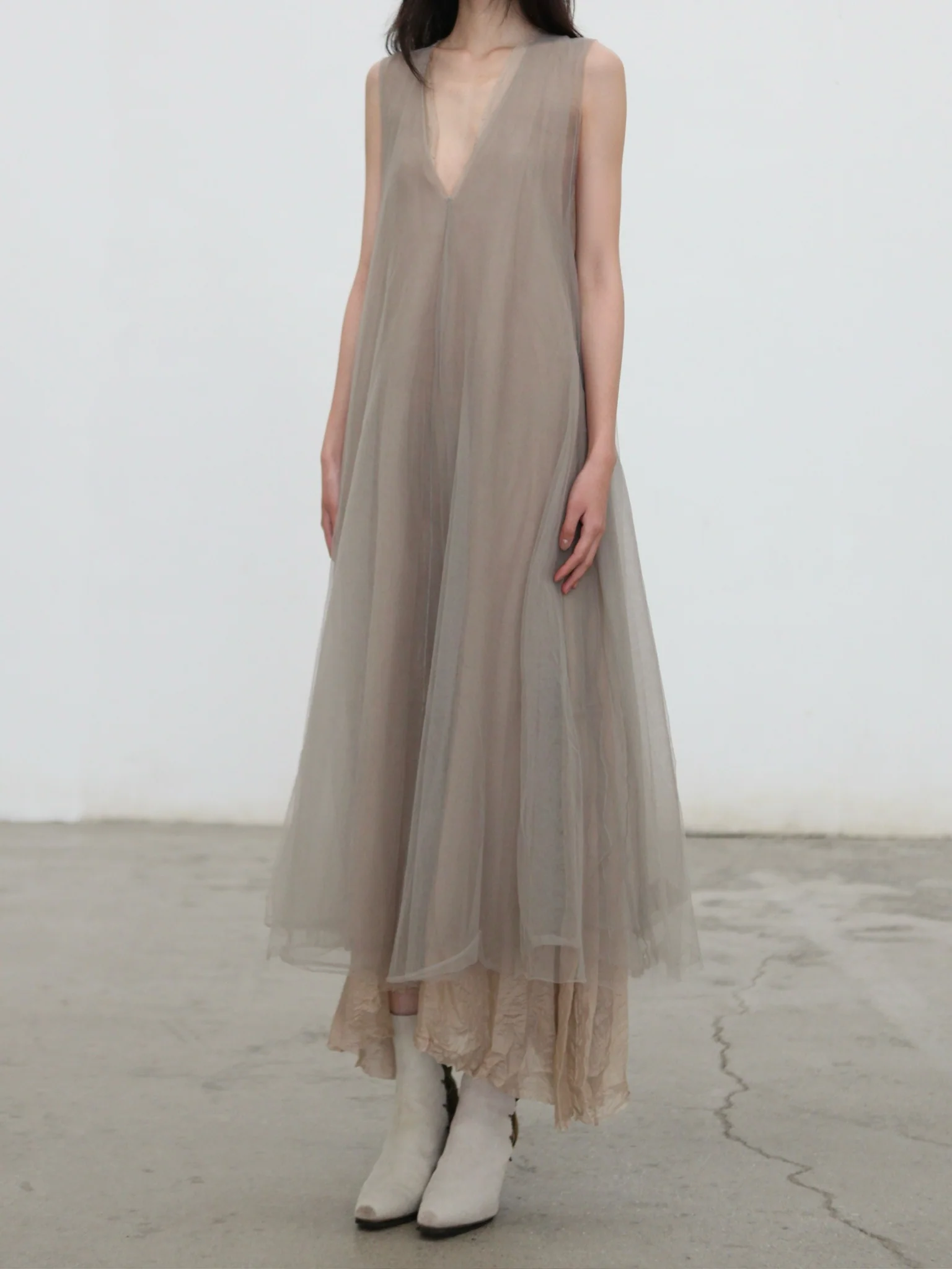 Marc Le Bihan Fall/Winter 2025 Tulle Overlay Dress 2124 (France) MLB-2124-TAUPE - Image 3