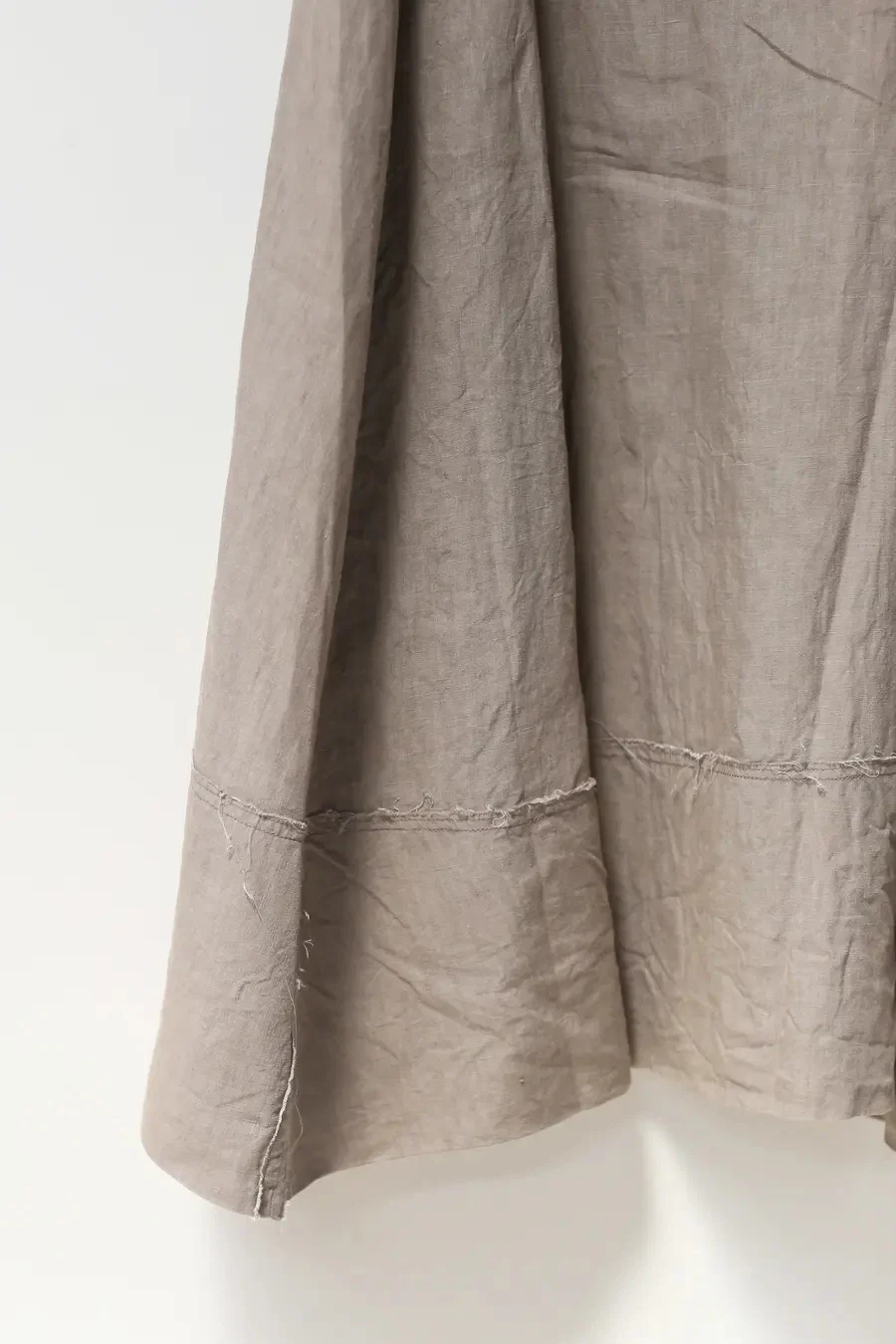 marc le bihan linen skirt 2510 taupe - Image 16
