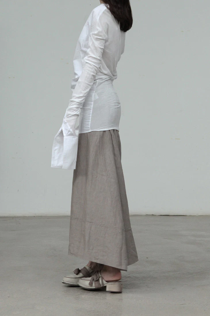 marc le bihan linen skirt 2510 taupe - Image 3