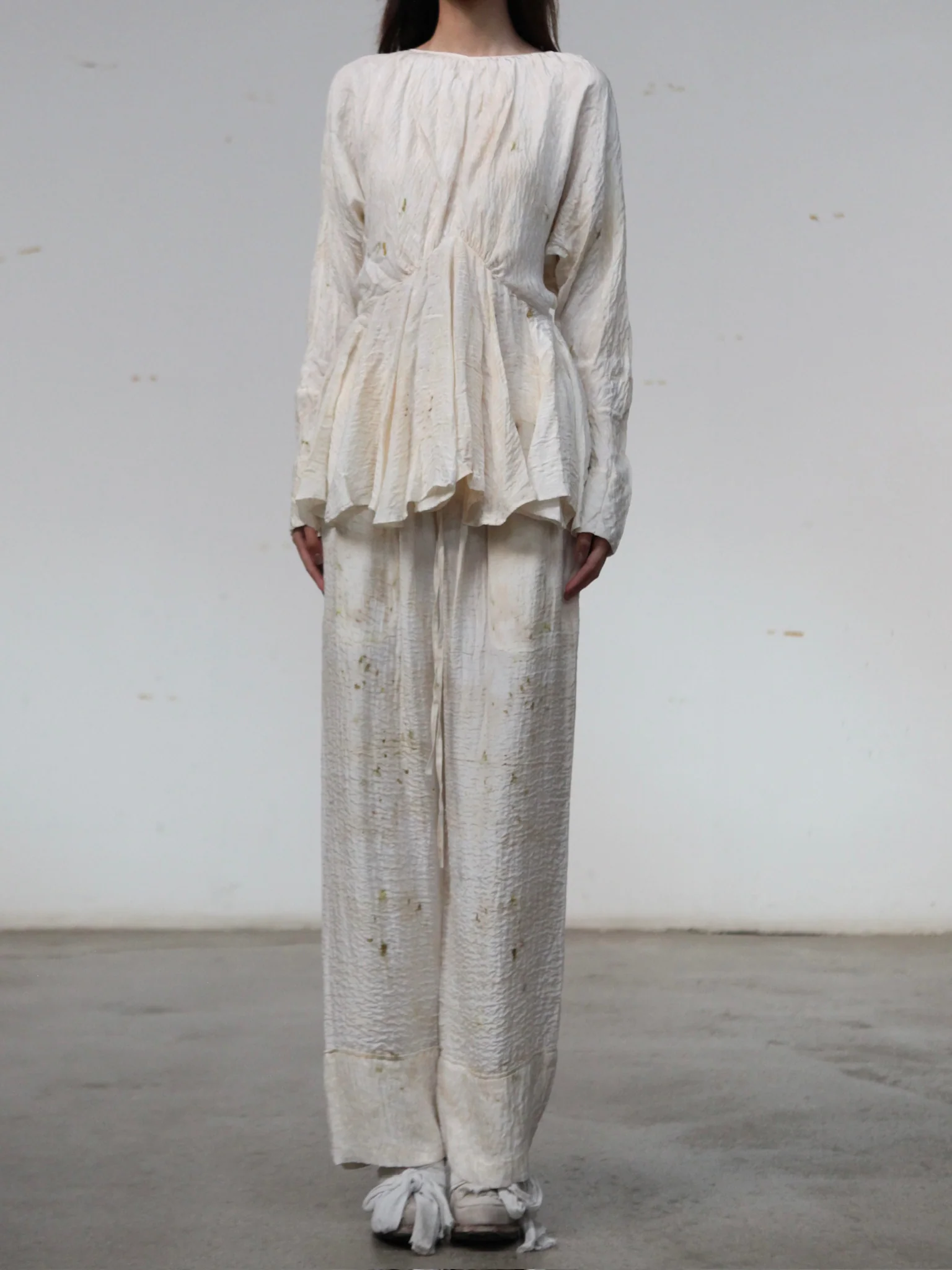 Mutedance 25 Autumn and Winter Round Neck Tunic Shirt Flower Dye MD-MD25FW55-nude (MD25FW53) - Image 3