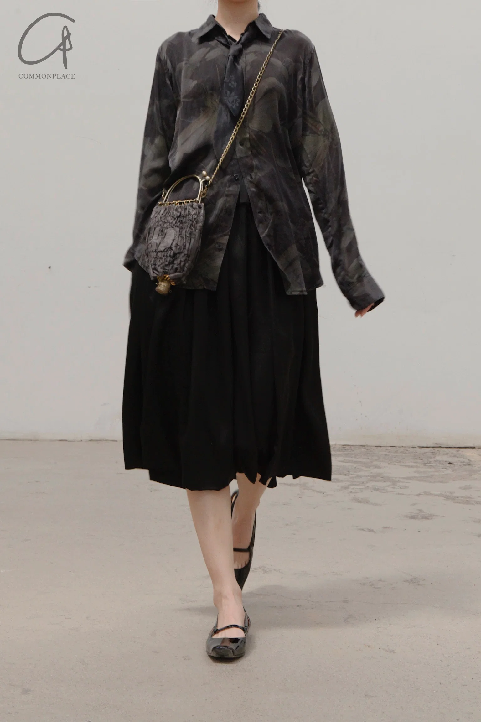 MUTEDANCE Flat Crinkled Sling Bag MD22SS96 - Image 12