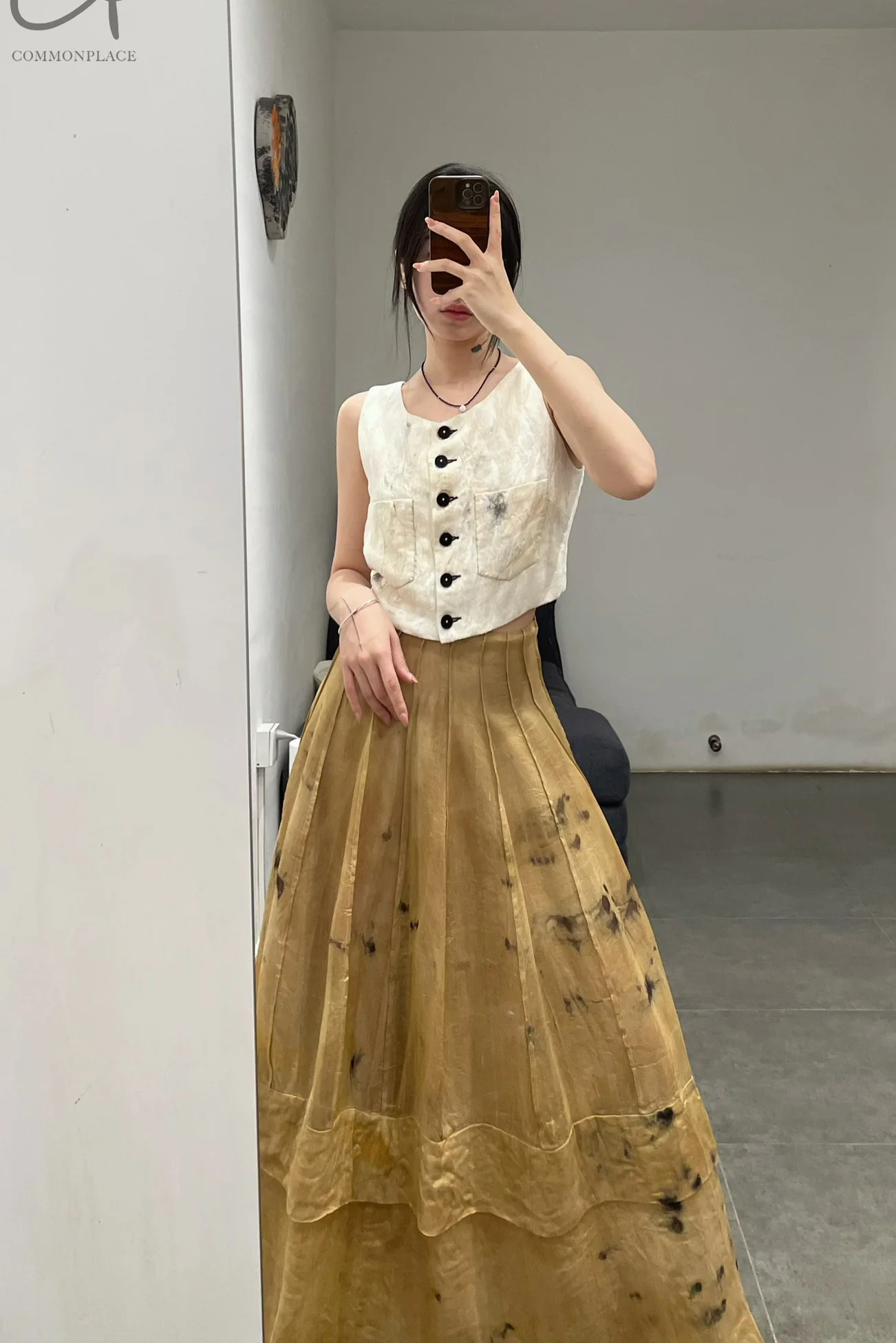 Mutedance 24 Spring/Summer Silk Button Vest MD-MD24SS51-HUIBAI hoary PM118 - Image 9