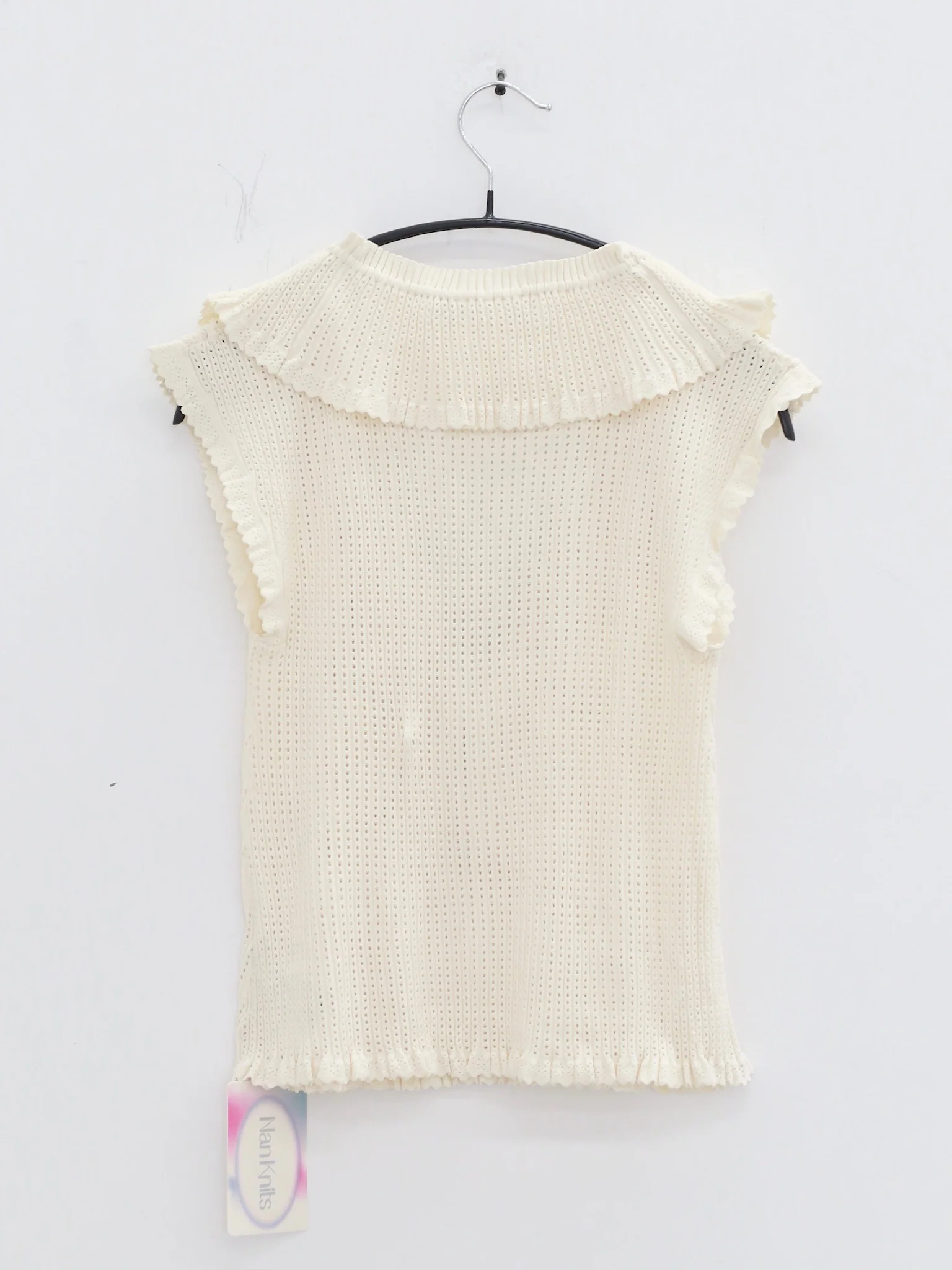 NAN KNITS 25 Autumn and Winter Hollow Lace V-Neck Vest NAN-N25SSVE03WHI-MB Off-White - Image 4
