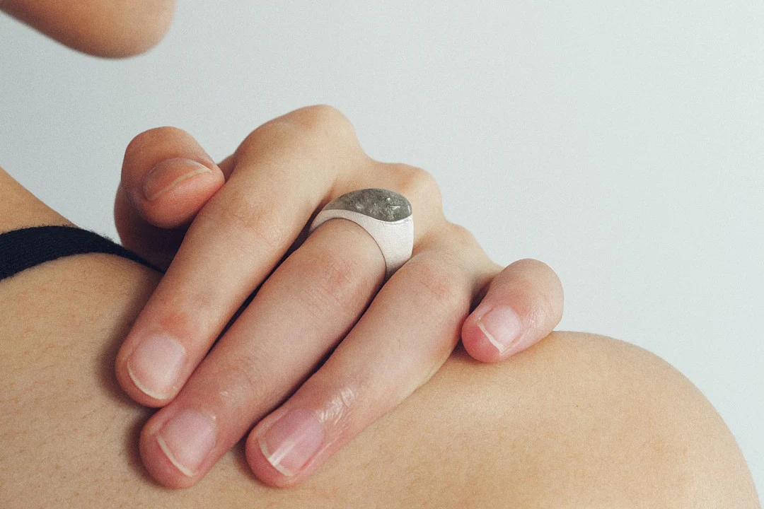 OLIO E ACETO 24 Autumn and Winter Melaleuca Crystal/Sterling Silver Agate Drop Ring OLIO-OA11F02-HUIYIN Crystal - Image 7