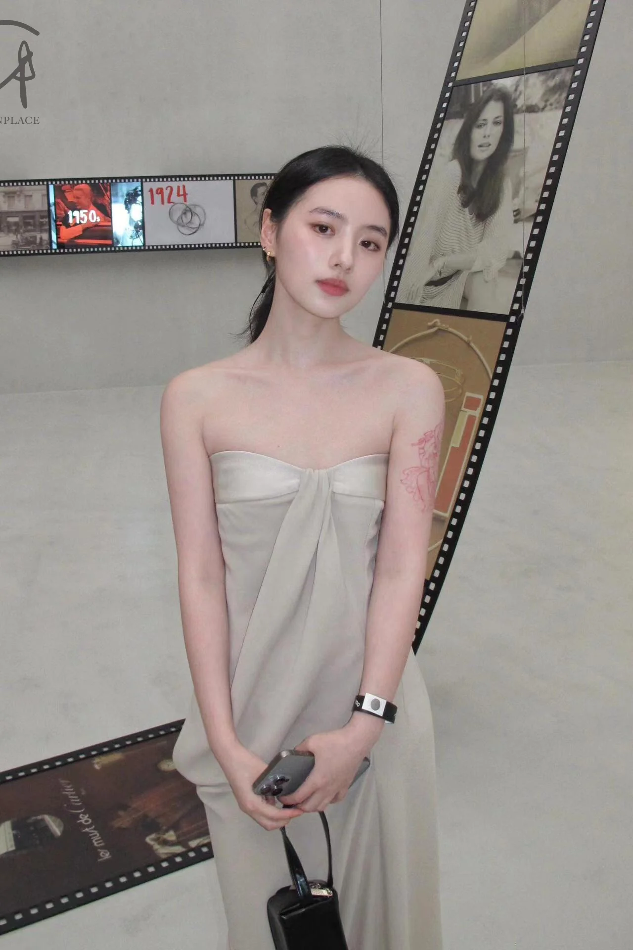 OUDE WAAG 24 Autumn and Winter Asymmetric Drape Dress OW-24AW- DS19A1WI180-MH POW1 Beige Gray OW-24AW-DS02P1PK220 - Image 18