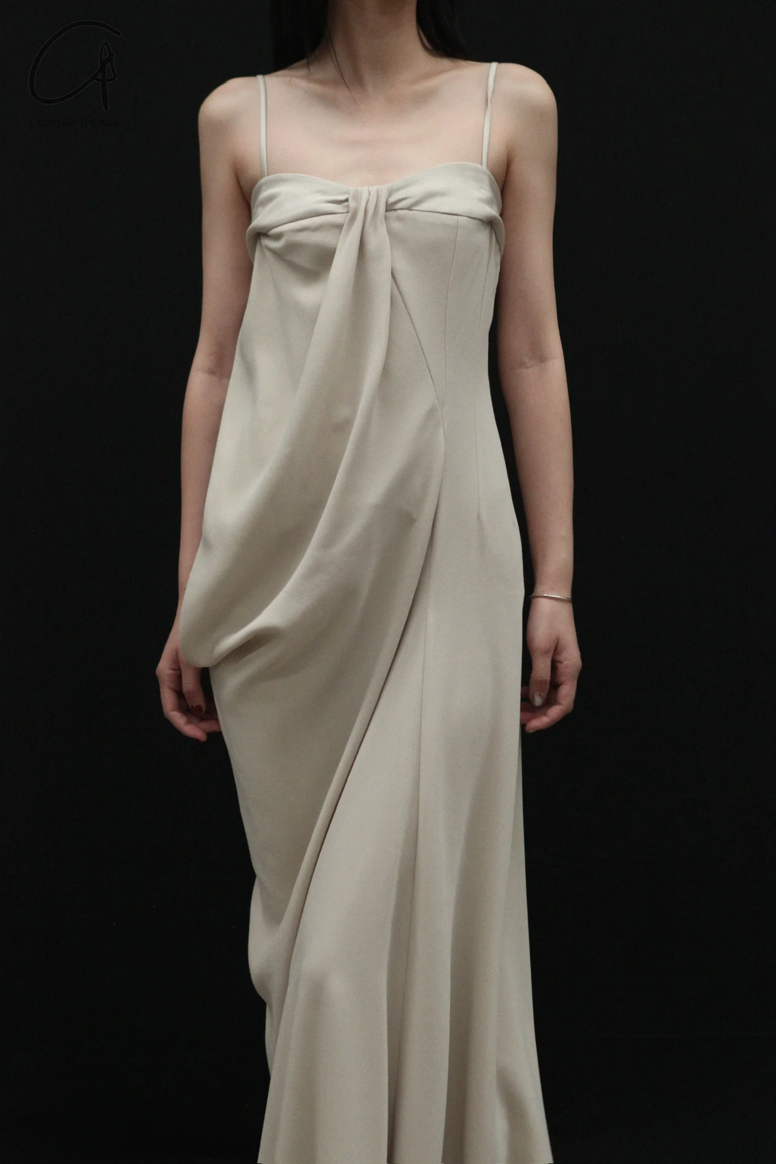 OUDE WAAG 24 Autumn and Winter Asymmetric Drape Dress OW-24AW- DS19A1WI180-MH POW1 Beige Gray OW-24AW-DS02P1PK220 - Image 2