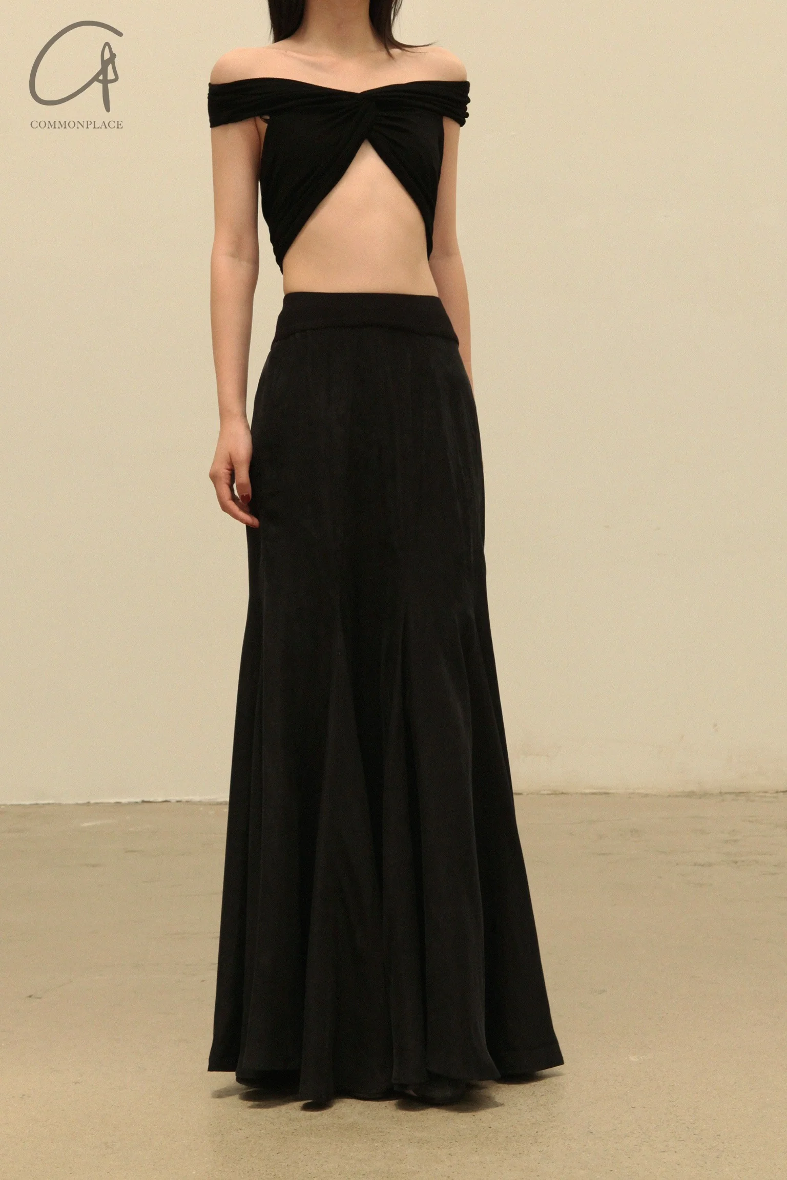 OUDE WAAG 24 Autumn and Winter Splicing Cupro-Ammonium Silk Fishtail Skirt Series OW-24AW -SK15C2BL900-HEI Black OW-24AW -SK15 - Image 2