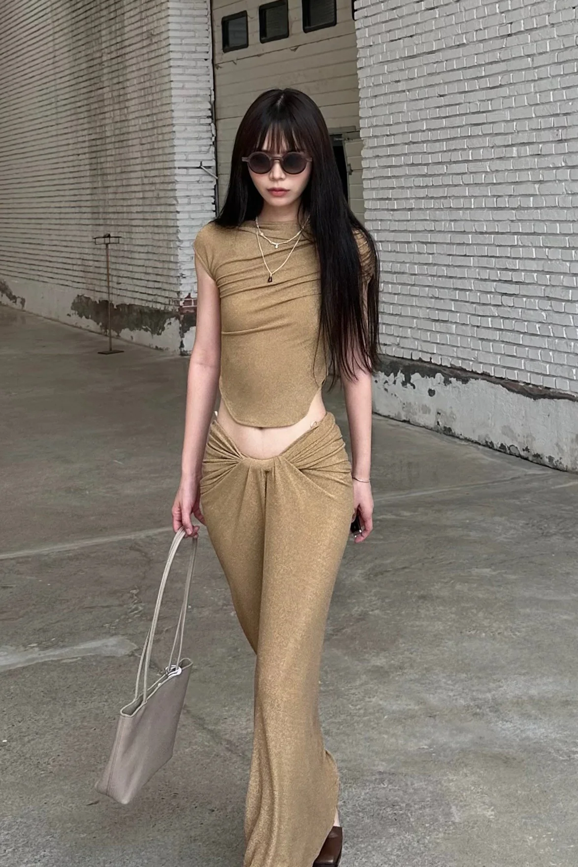 OUDE WAAG 24 autumn and winter velvet pleated top OW-OW-24AW-TP09-JIN gold - Image 10