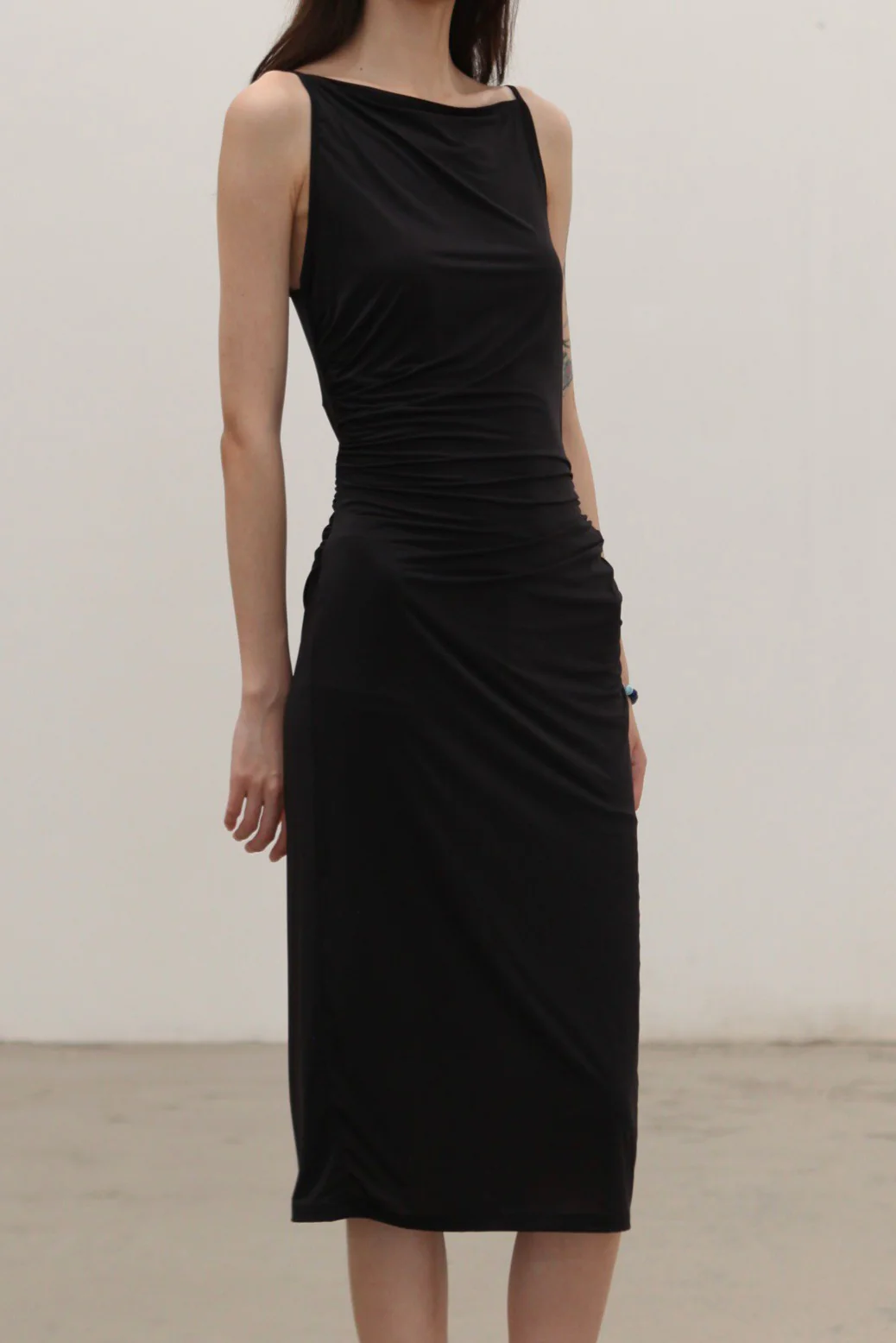 OUDE WAAG 25 Early Autumn One-shoulder pleated dress OW-OW-25PF-DS19P1BL900-HEI Black - Image 2
