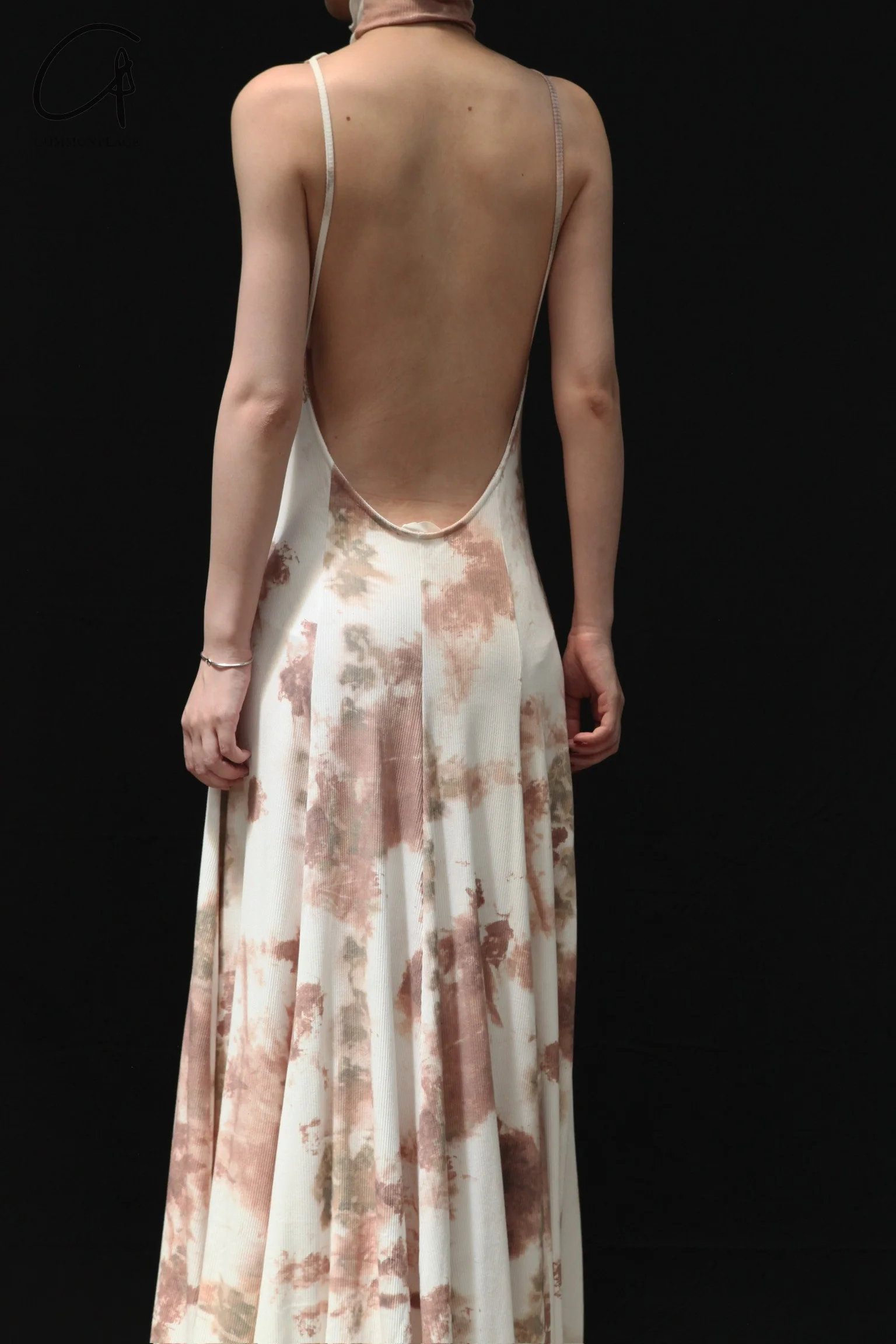 Peng Tai 24 Autumn and Winter Printed Backless Floral Long Dress PT-PTW24C05-1 - Image 2