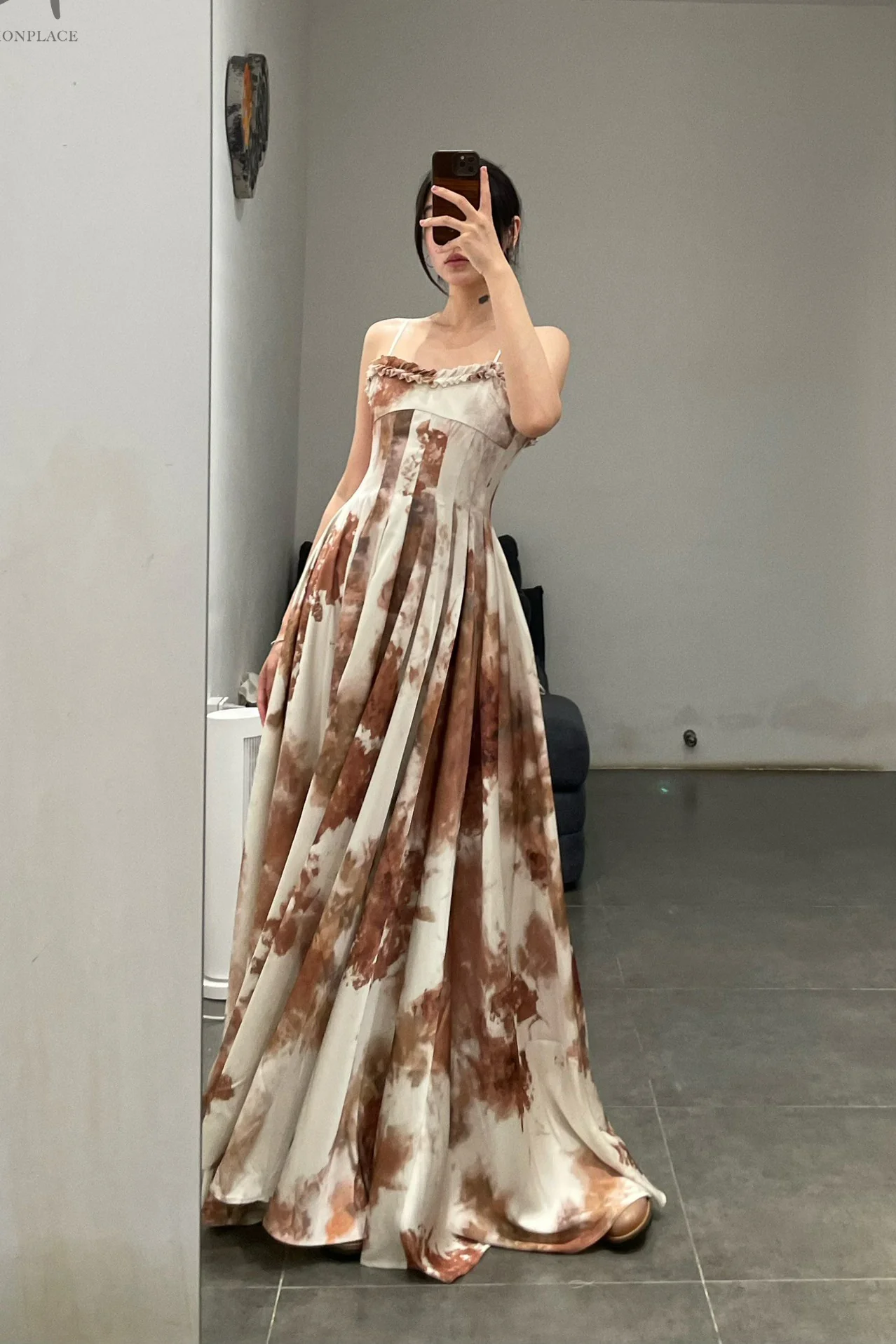 Peng Tai 24 Fall/Winter Printed Pleated Maxi Dress PT-PTW24C18-1 - Image 13