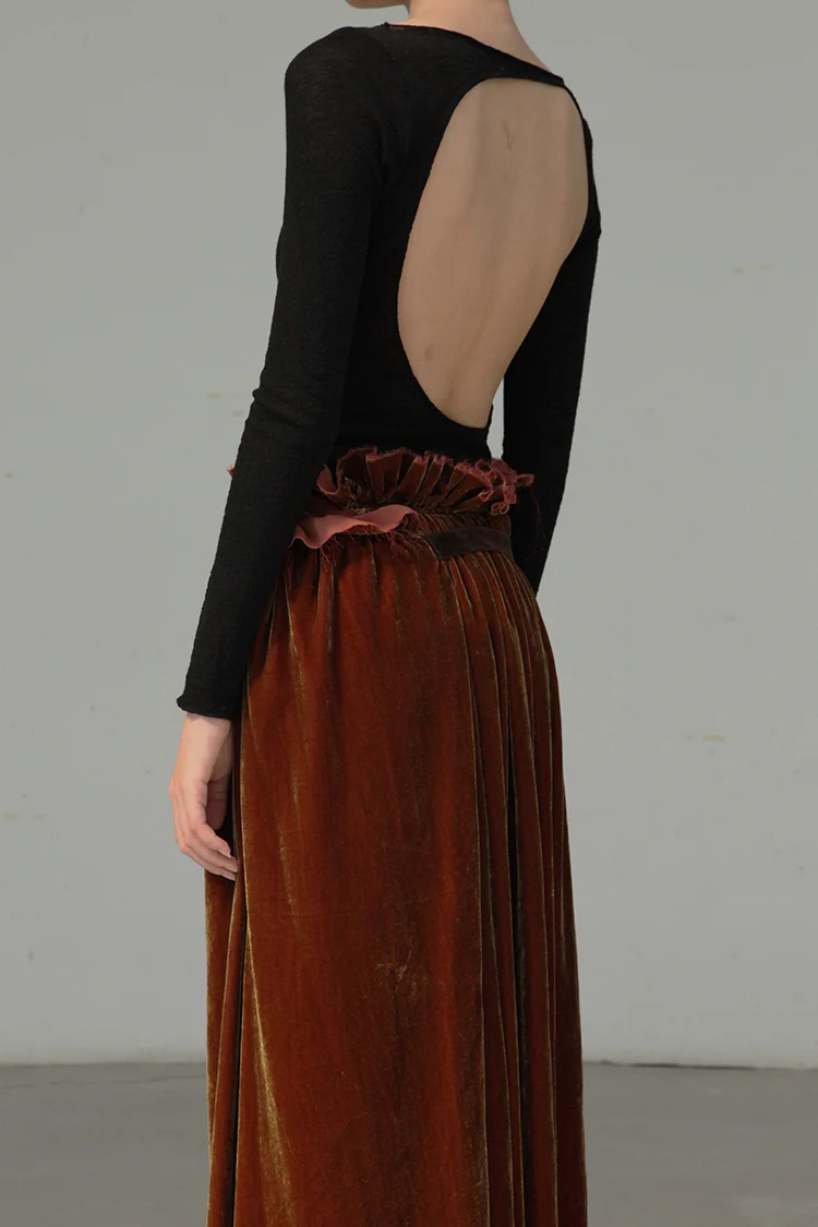 Peng Tai Velet skirt W20058 - Image 4