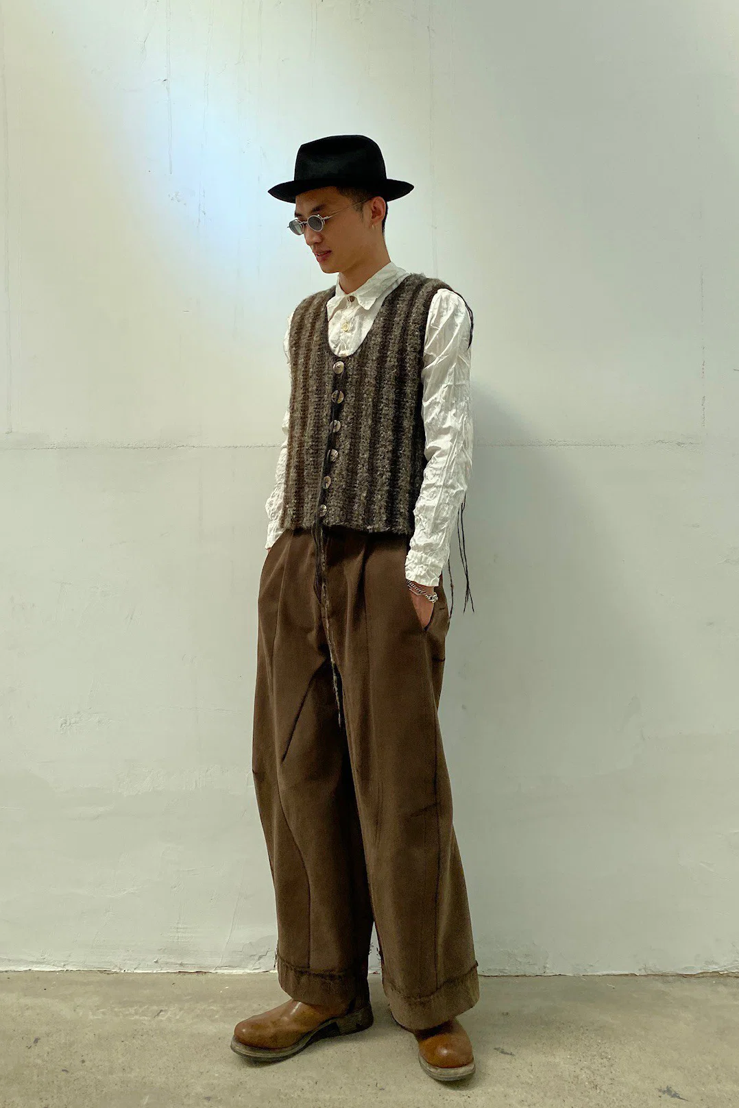 pengtai cotton and wool blended double pleated wide cotton twill pants M022 - Image 4