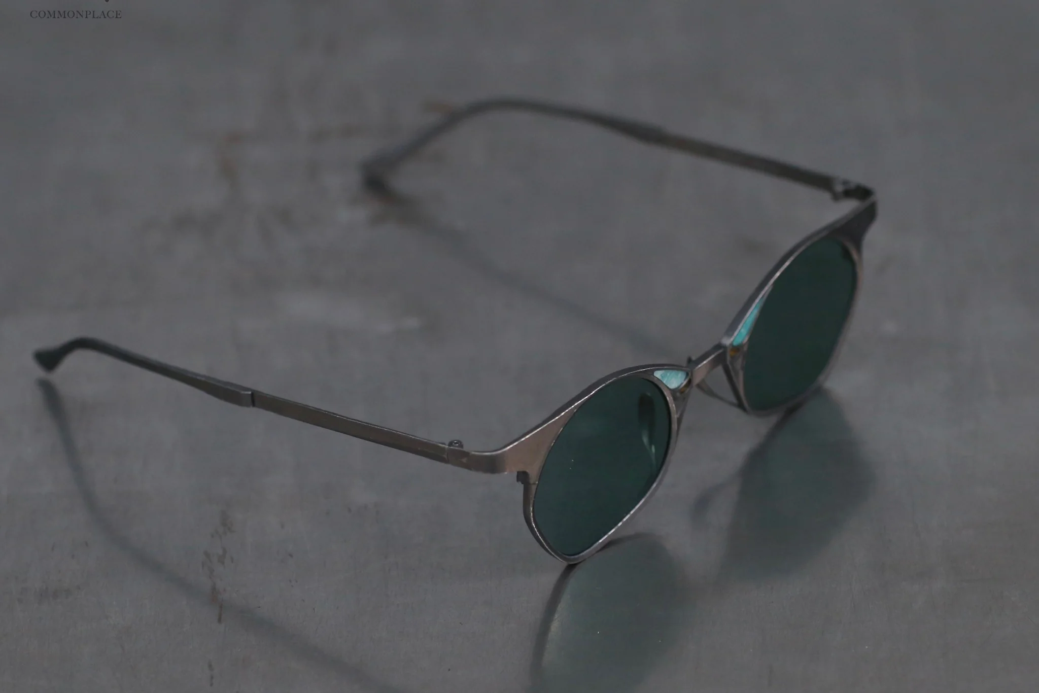 Rigards RG1031TI series pure titanium inlaid gemstone handmade glasses RG-RG1031TI-GDHKLP-F antique gray frame green lens - Image 4