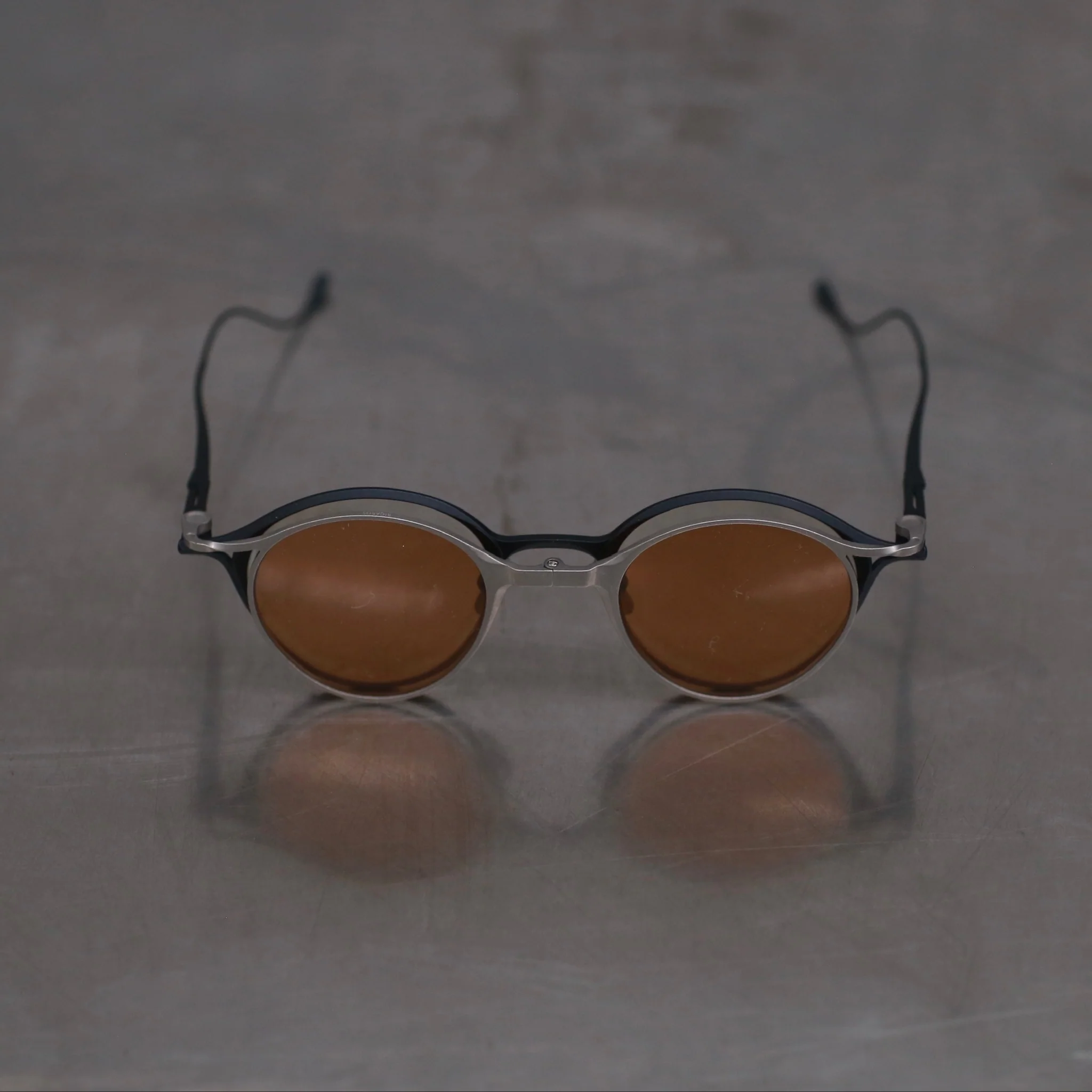 Rigards RG1038 Series Collection Detachable Double-Layer Plain Sunglasses RG-RG1038TI-ANGTJSSWY Dark Frame/Antique Titanium Frame + Transparent Lenses/Salmon Lenses - Image 3