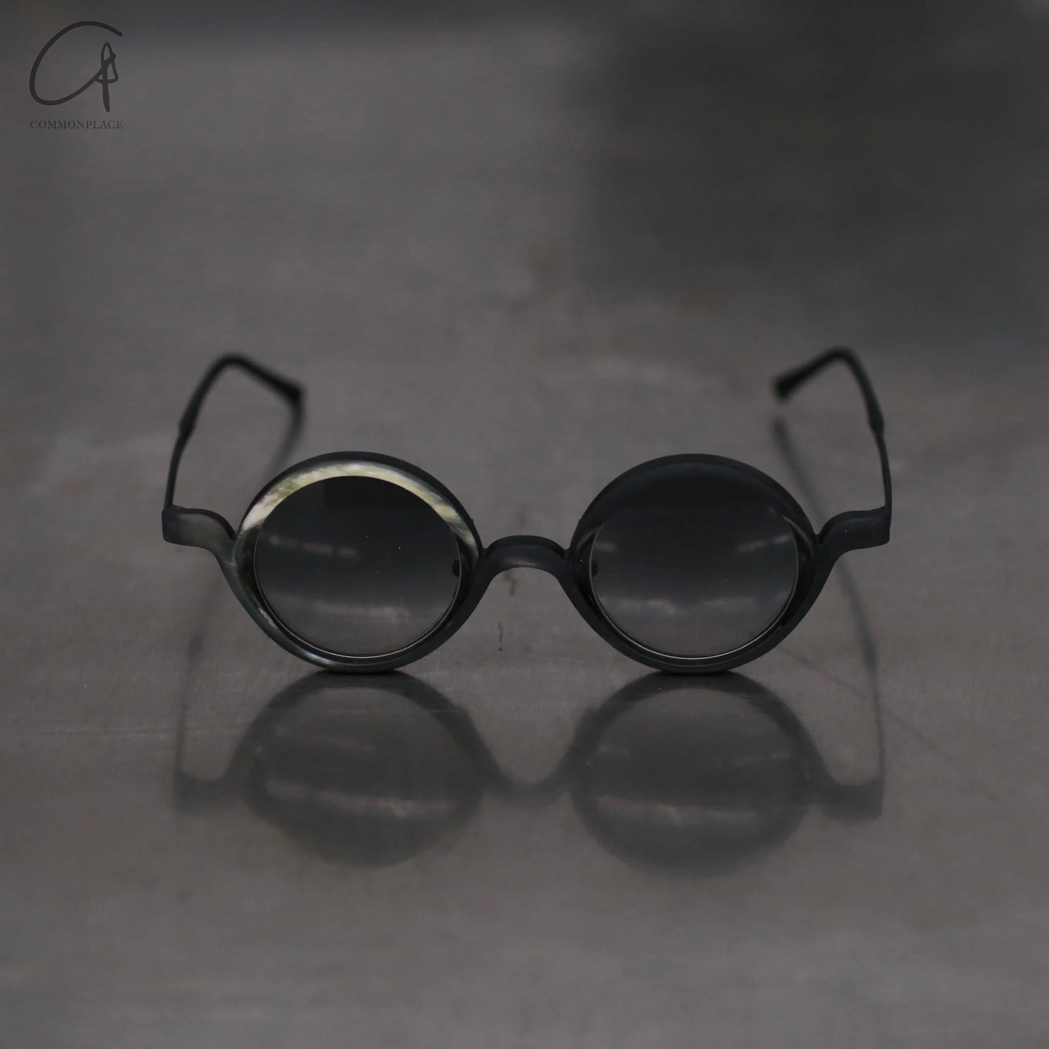 Rigards RG1061 series natural buffalo horn round frame sunglasses RG-RG1061-HBH black and white frame gray lenses - Image 2