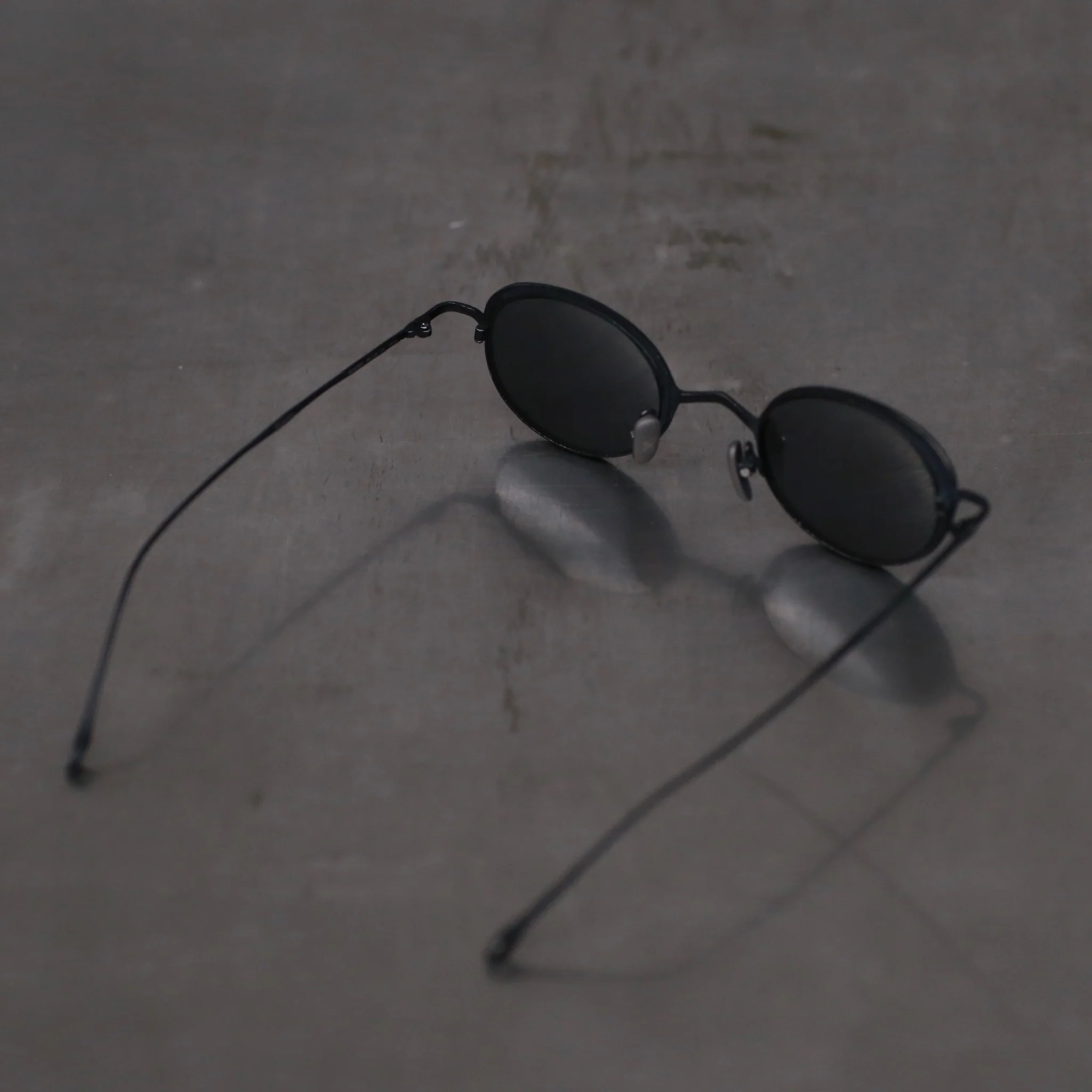 Rigards RG1076TI series oval frame sunglasses RG-RG1076TI-GDHSH antique black dark gray lenses - Image 4