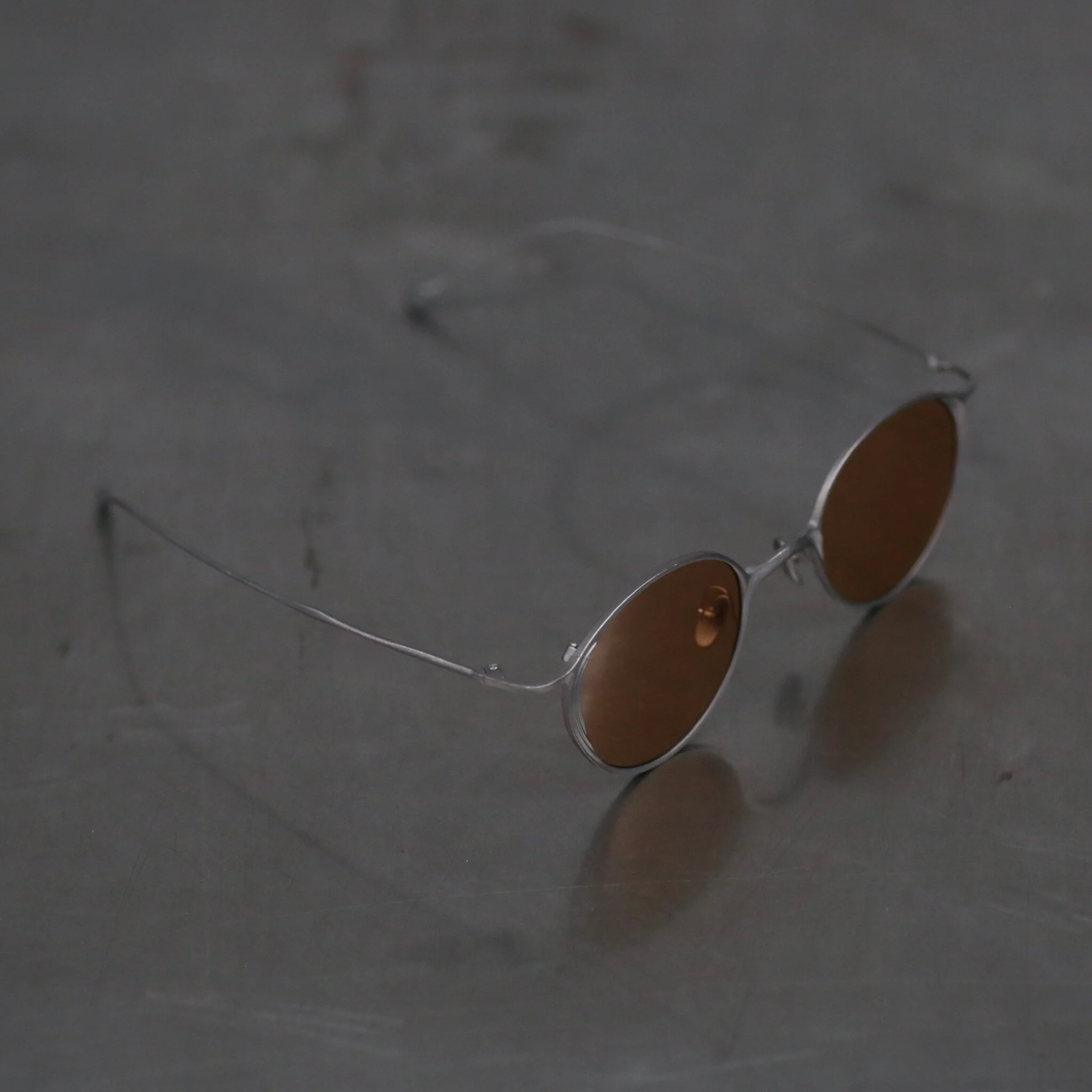 Rigards RG1091TI Series Titanium Sunglasses RG-RG1091TI-GTSWY (ANTIQUE TITANIUM SALMON LENS) - Image 3