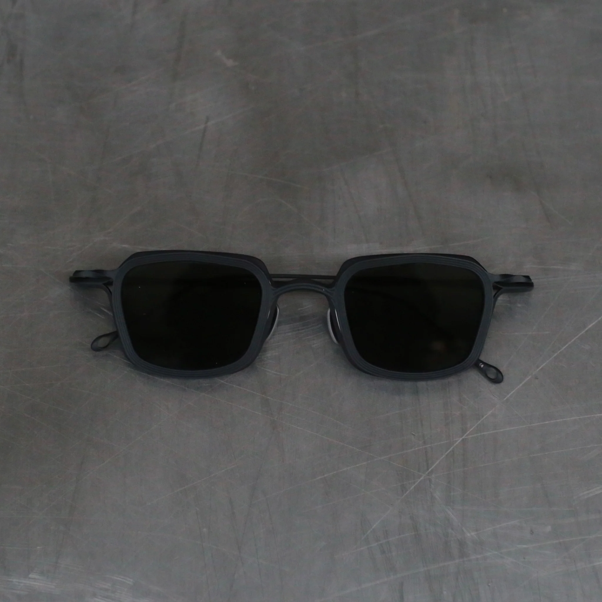 Rigards x TVA Collaboration RG2004TVA Titanium-Magnesium Alloy Double-Layer Sunglasses Series RG-RG2004TVA-HTHTMSH: Black + Titanium Black Frame, Clear + Dark Grey Lenses - Image 3