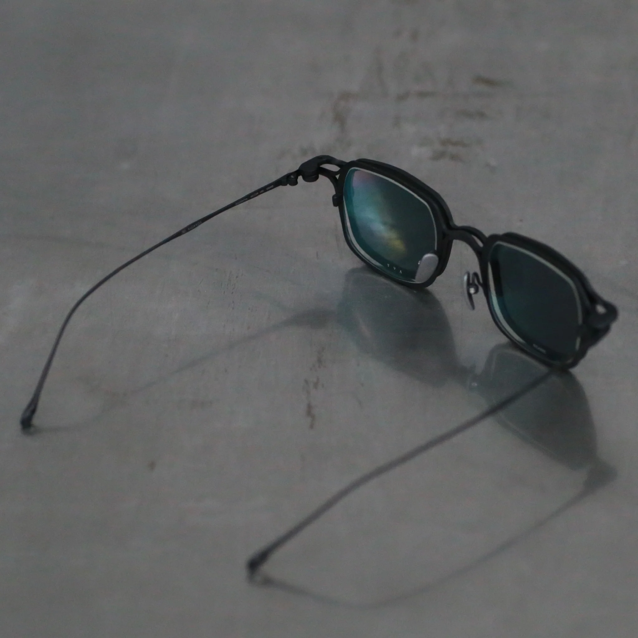 Rigards x TVA Collaboration RG2004TVA Titanium-Magnesium Alloy Double-Layer Sunglasses Series RG-RG2004TVA-HTHTMSH: Black + Titanium Black Frame, Clear + Dark Grey Lenses - Image 5