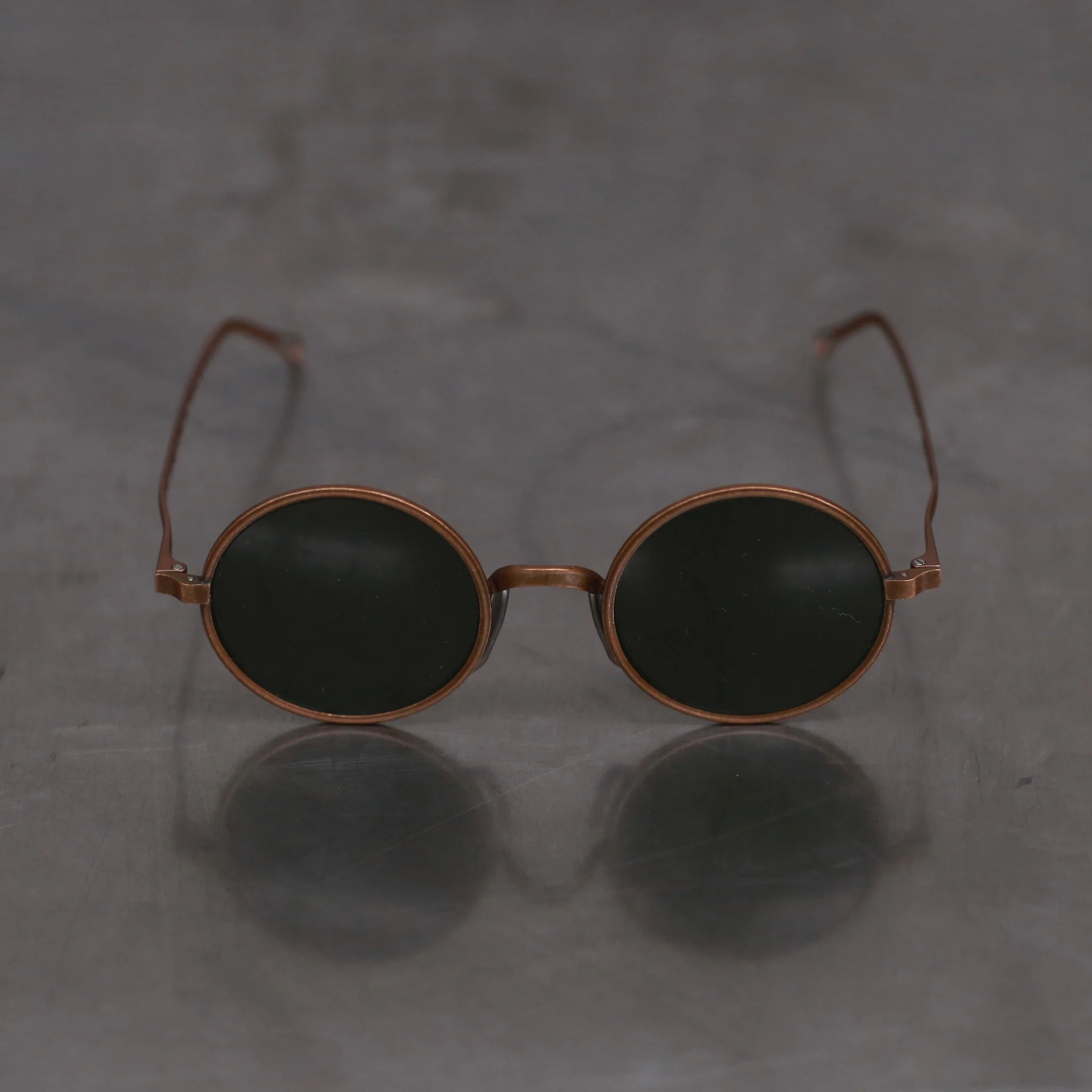 Rigards x UMA WANG RG00UW5 Collection Round Frame Handmade Eyeglasses RG-RG00UW5-HKSL Red Frame Dark Green Lenses - Image 2