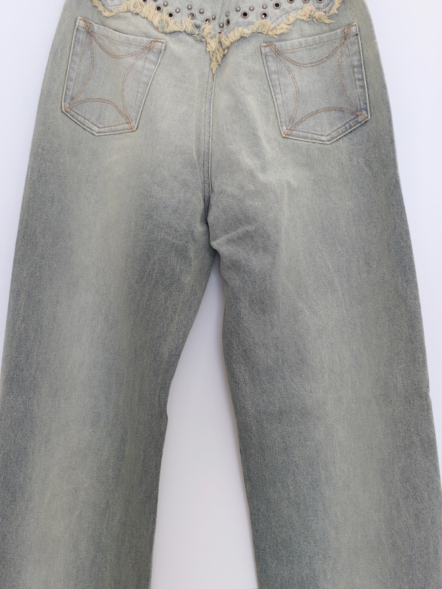RUI Built 26 Early Spring Jeans with Thin Straps, Rivets, and Curved Blade Design, RUI-S26WV25-Sun-faded Blue (Sun-faded Vintage Blue) - Image 4