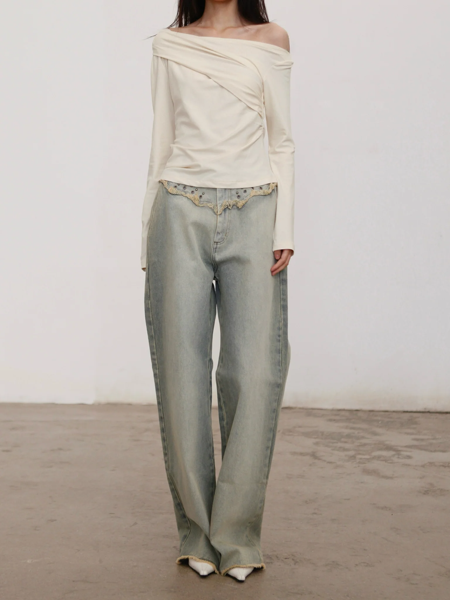 RUI Built 26 Early Spring Jeans with Thin Straps, Rivets, and Curved Blade Design, RUI-S26WV25-Sun-faded Blue (Sun-faded Vintage Blue) - Image 6