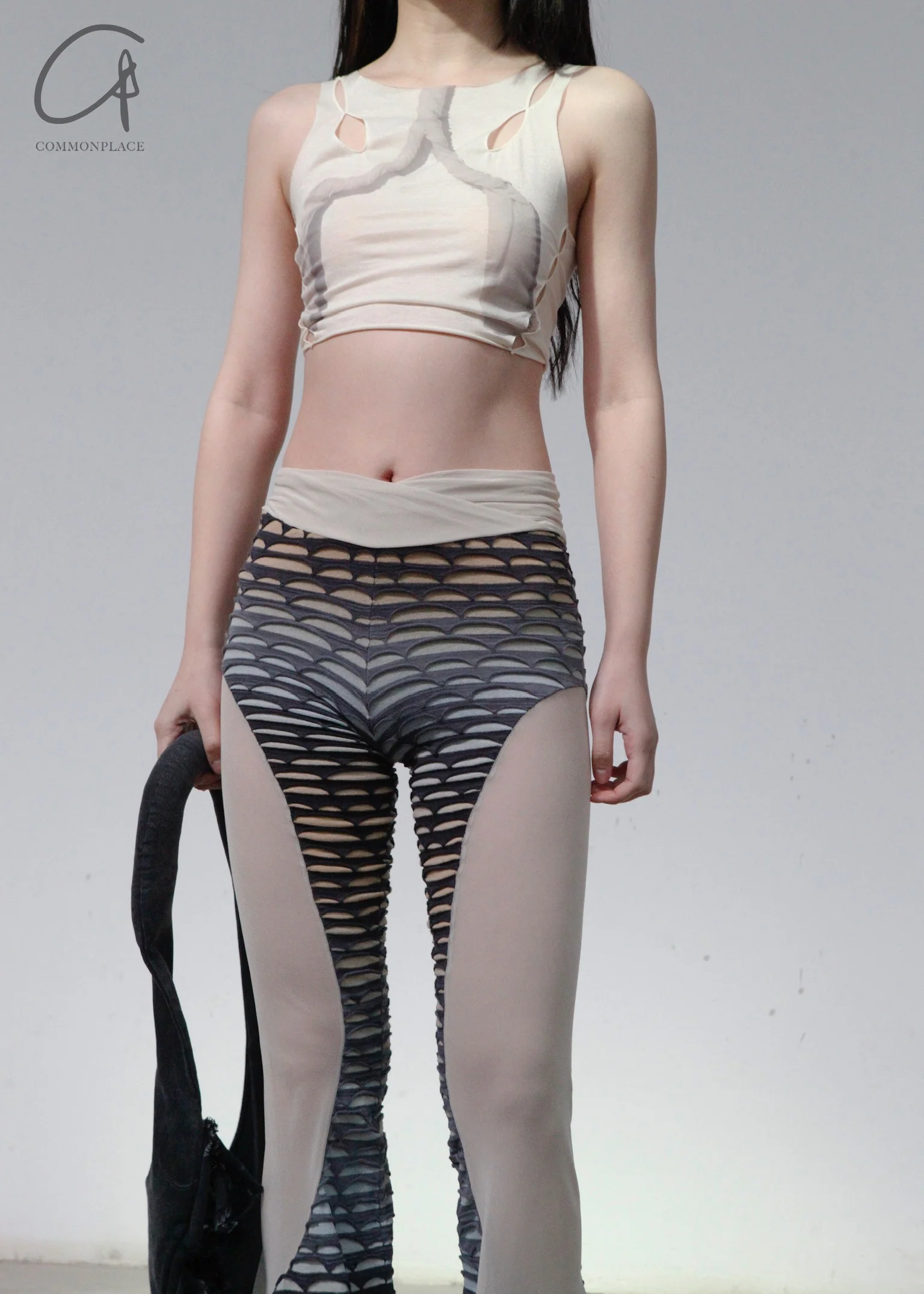 RUI Printed Vest RSS23WV05 Vapor White - Image 2