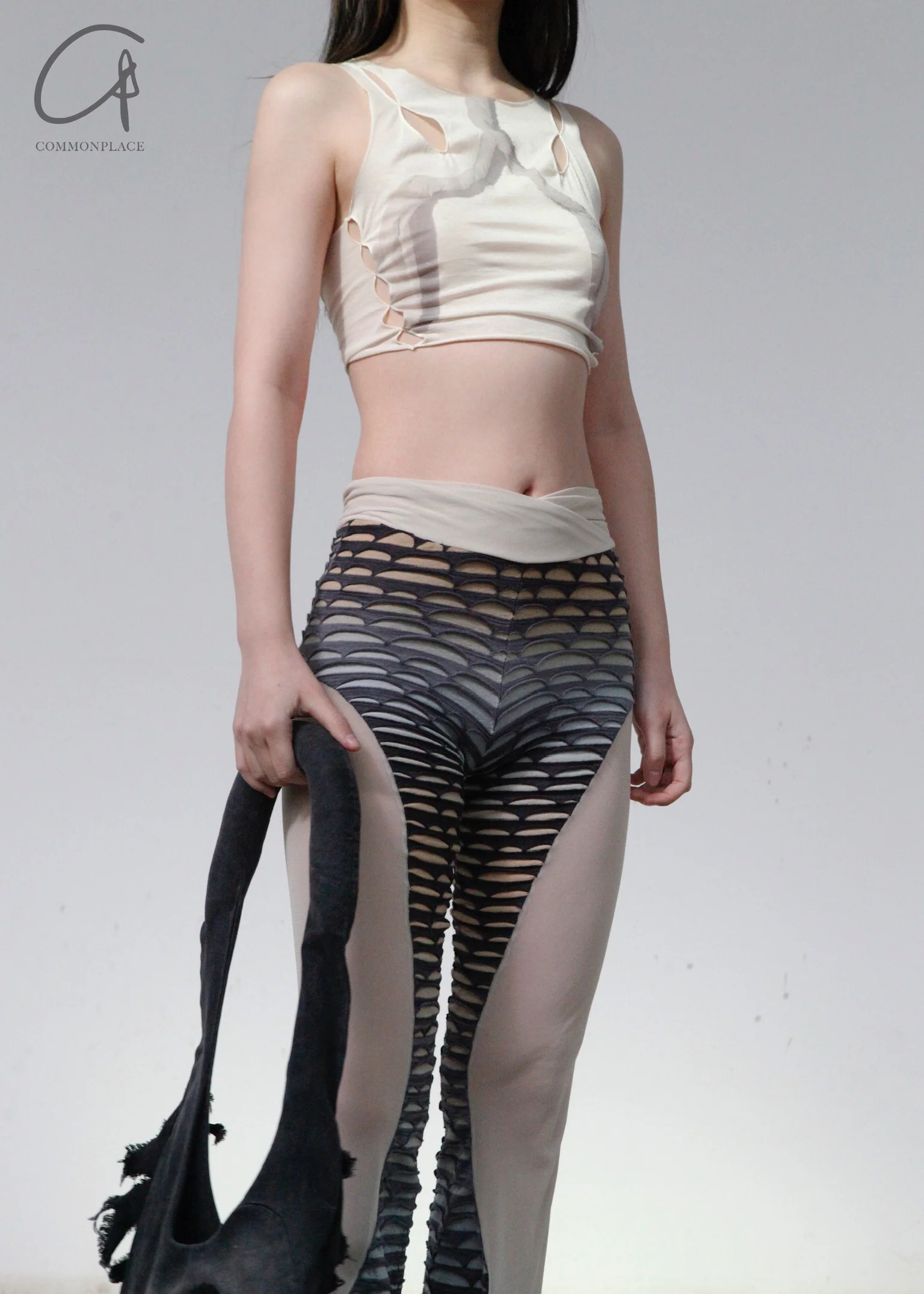 RUI Printed Vest RSS23WV05 Vapor White - Image 3