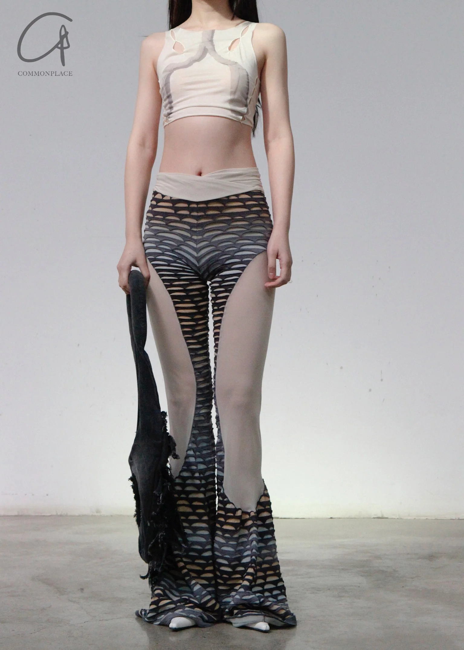 RUI Printed Vest RSS23WV05 Vapor White - Image 5