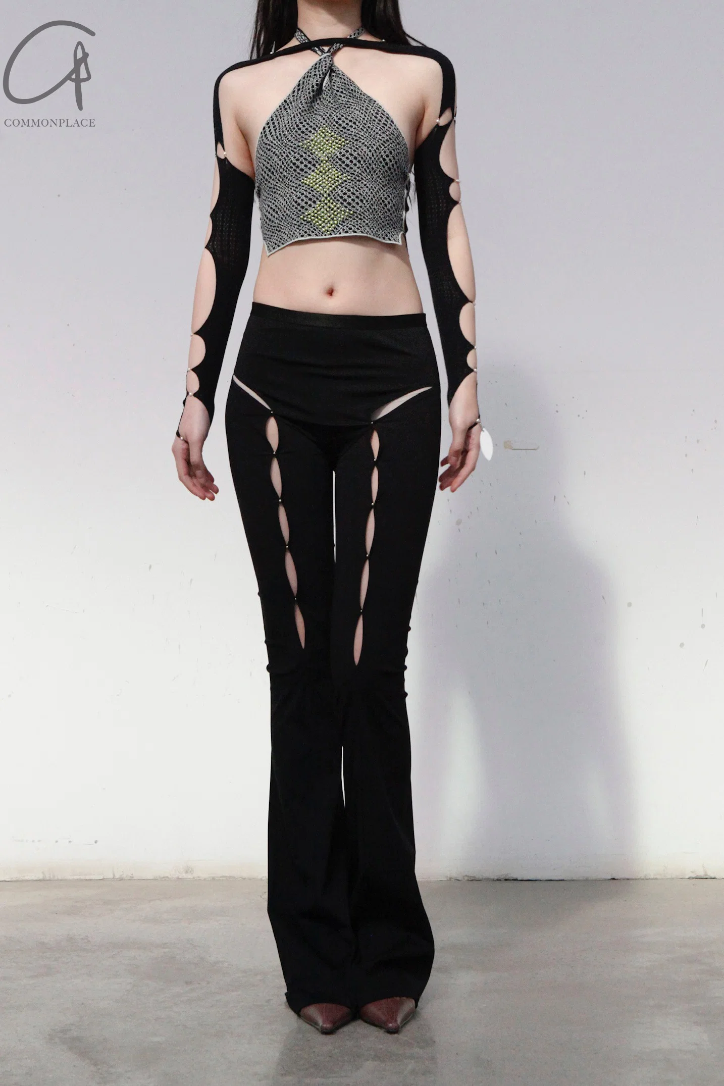 Rui Zhou WV05 series hollow flared stretch casual pants RUI-RUIFW21WV05-HEI Black Onyx - Image 2